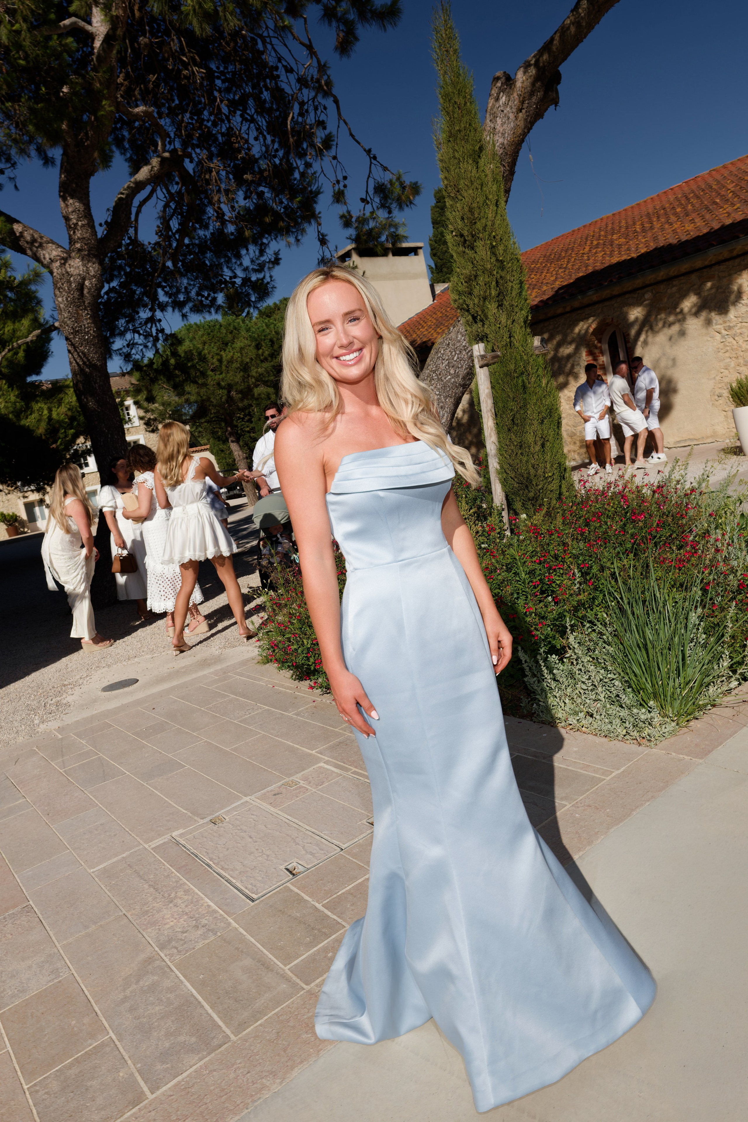 Welcome dinner at Château l’Hospitalet. Destination Wedding Photographer — Nikita Burtsev