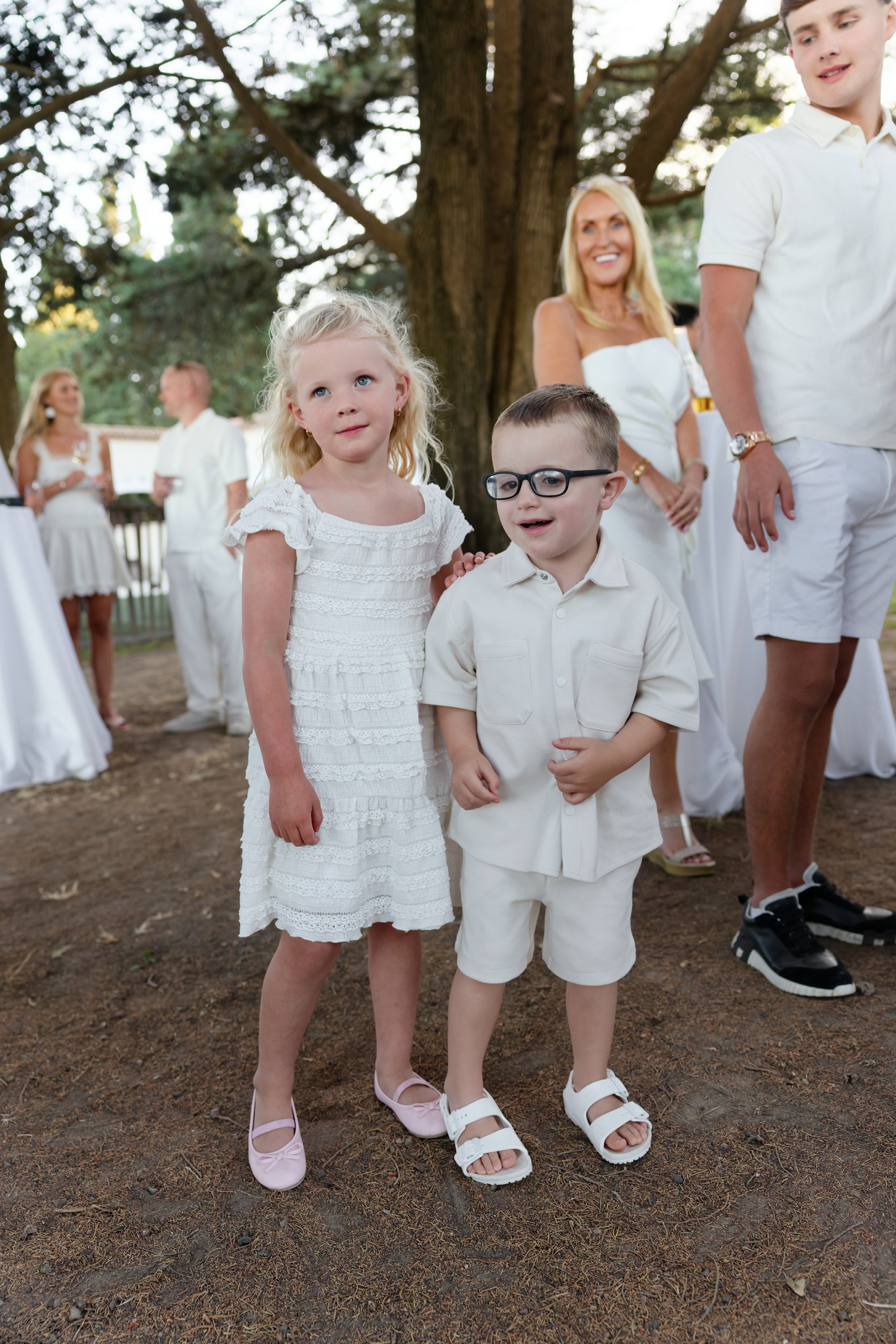Welcome dinner at Château l’Hospitalet. Destination Wedding Photographer — Nikita Burtsev