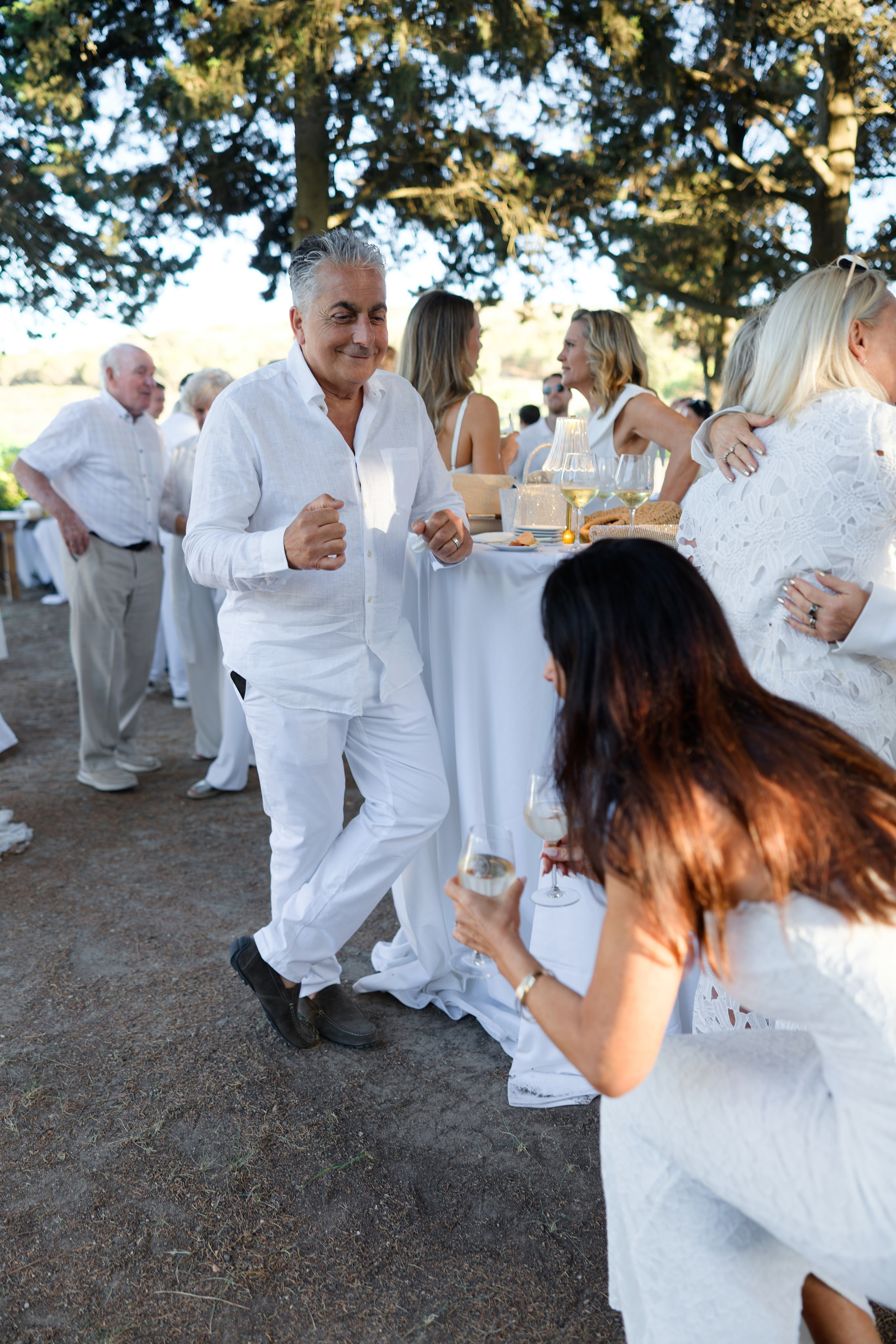 Welcome dinner at Château l’Hospitalet. Destination Wedding Photographer — Nikita Burtsev