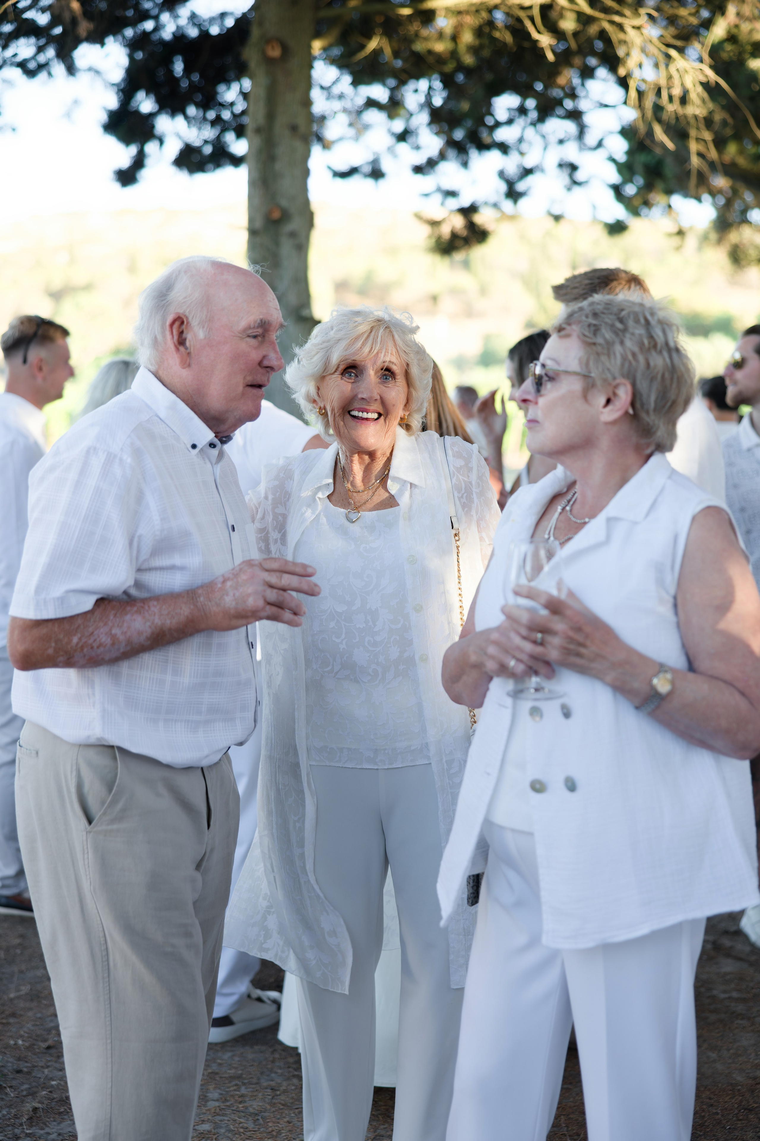 Welcome dinner at Château l’Hospitalet. Destination Wedding Photographer — Nikita Burtsev