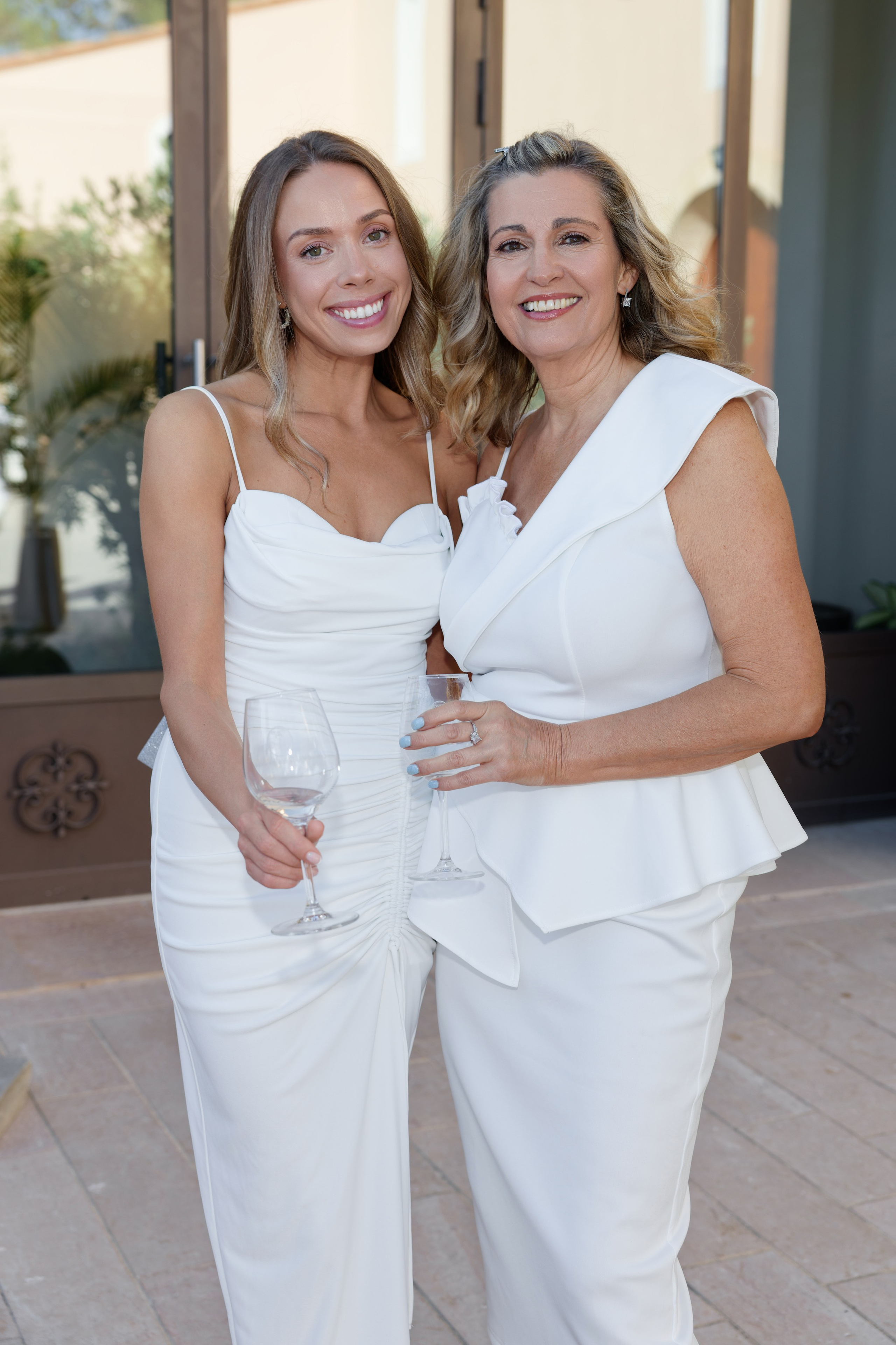 Welcome dinner at Château l’Hospitalet. Destination Wedding Photographer — Nikita Burtsev