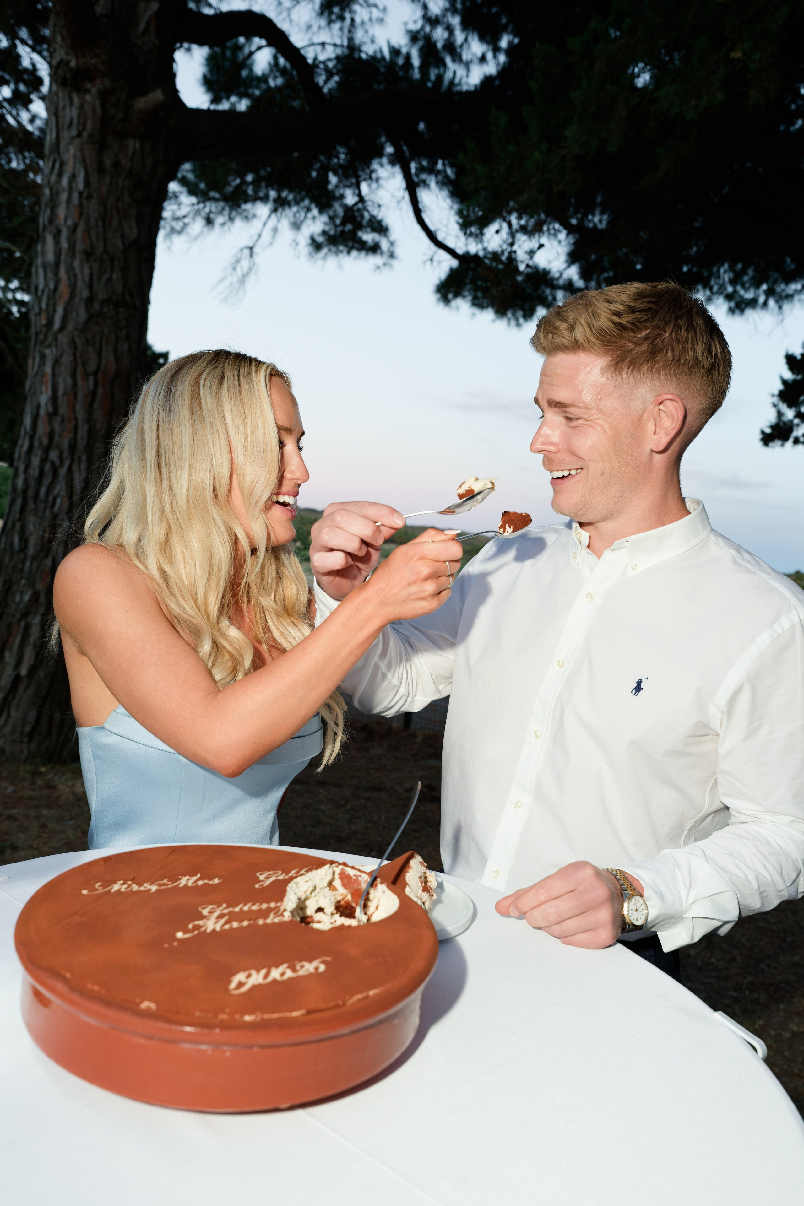 Welcome dinner at Château l’Hospitalet. Destination Wedding Photographer — Nikita Burtsev