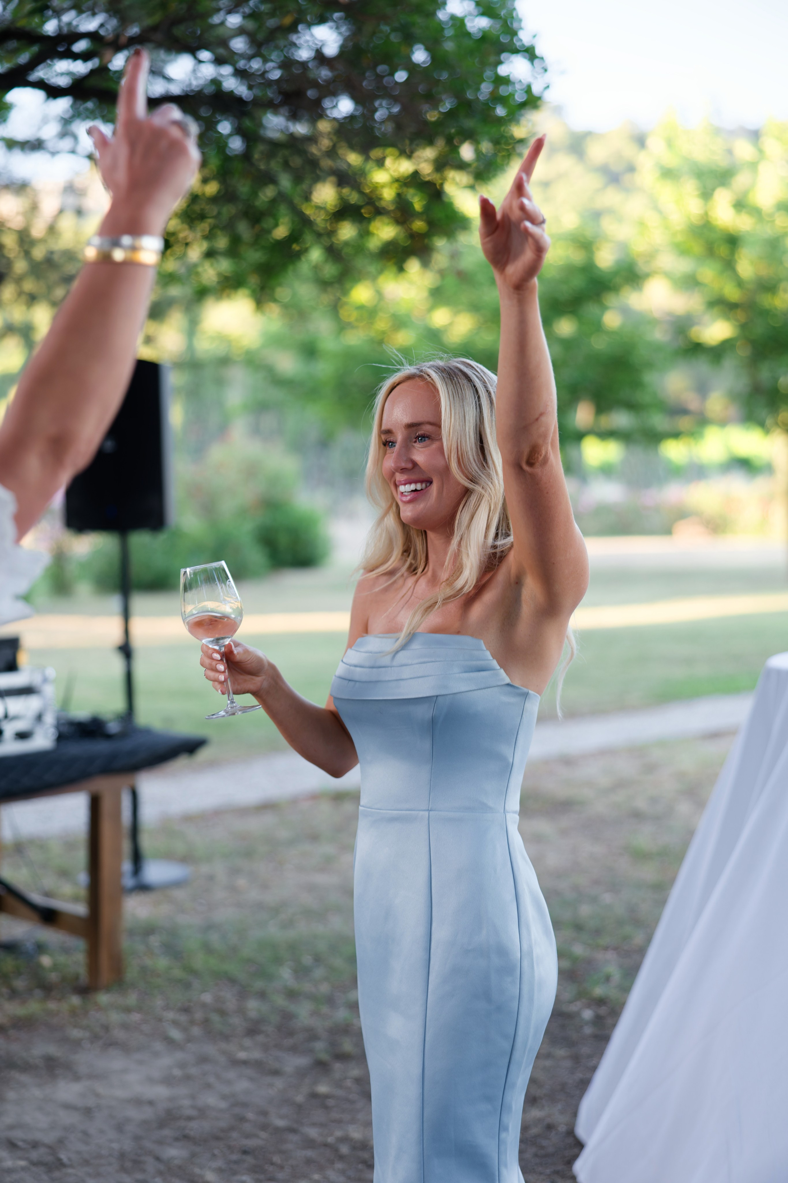 Welcome dinner at Château l’Hospitalet. Destination Wedding Photographer — Nikita Burtsev