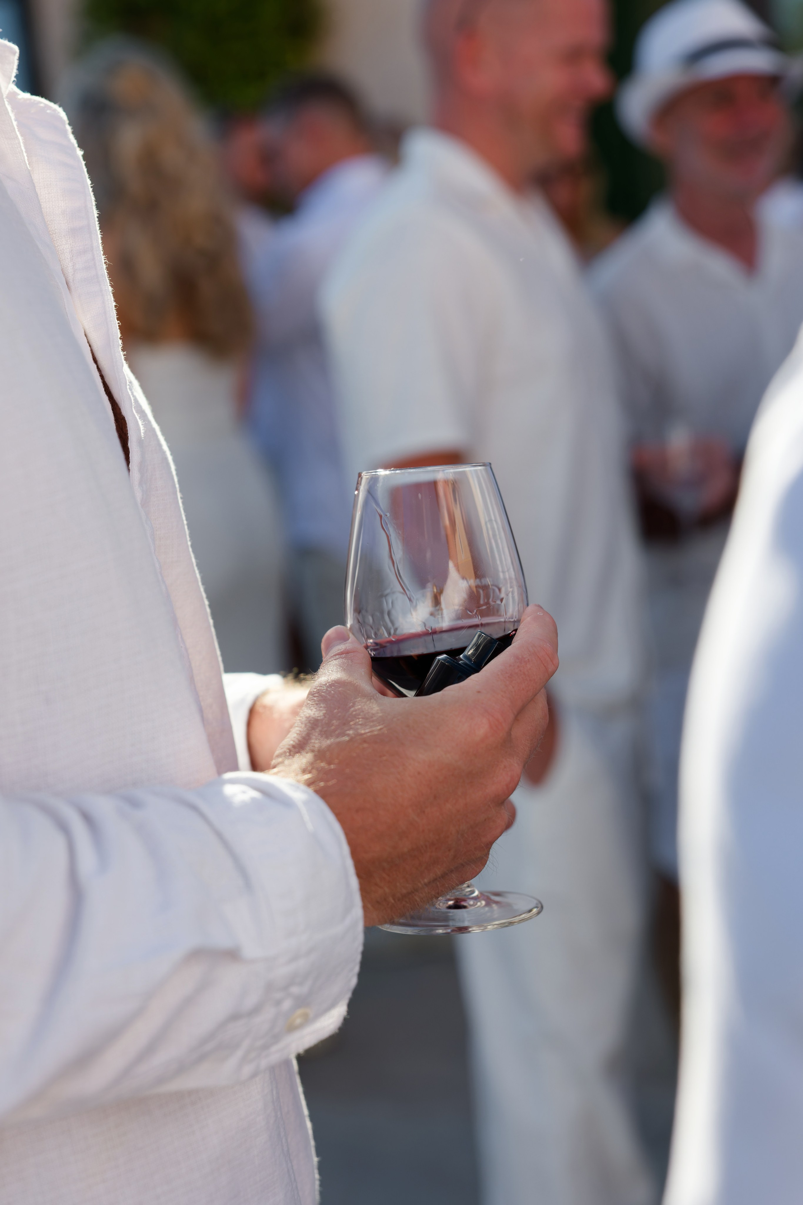 Welcome dinner at Château l’Hospitalet. Destination Wedding Photographer — Nikita Burtsev