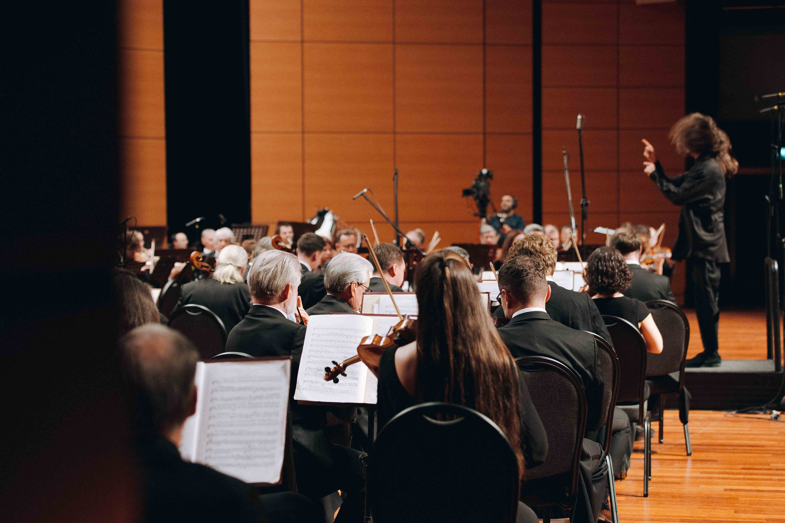 The Tchaikovsky Academic Grand Symphony Orchestra in Istanbul. Wedding&Event photographer Ismail Rzayev in Baku