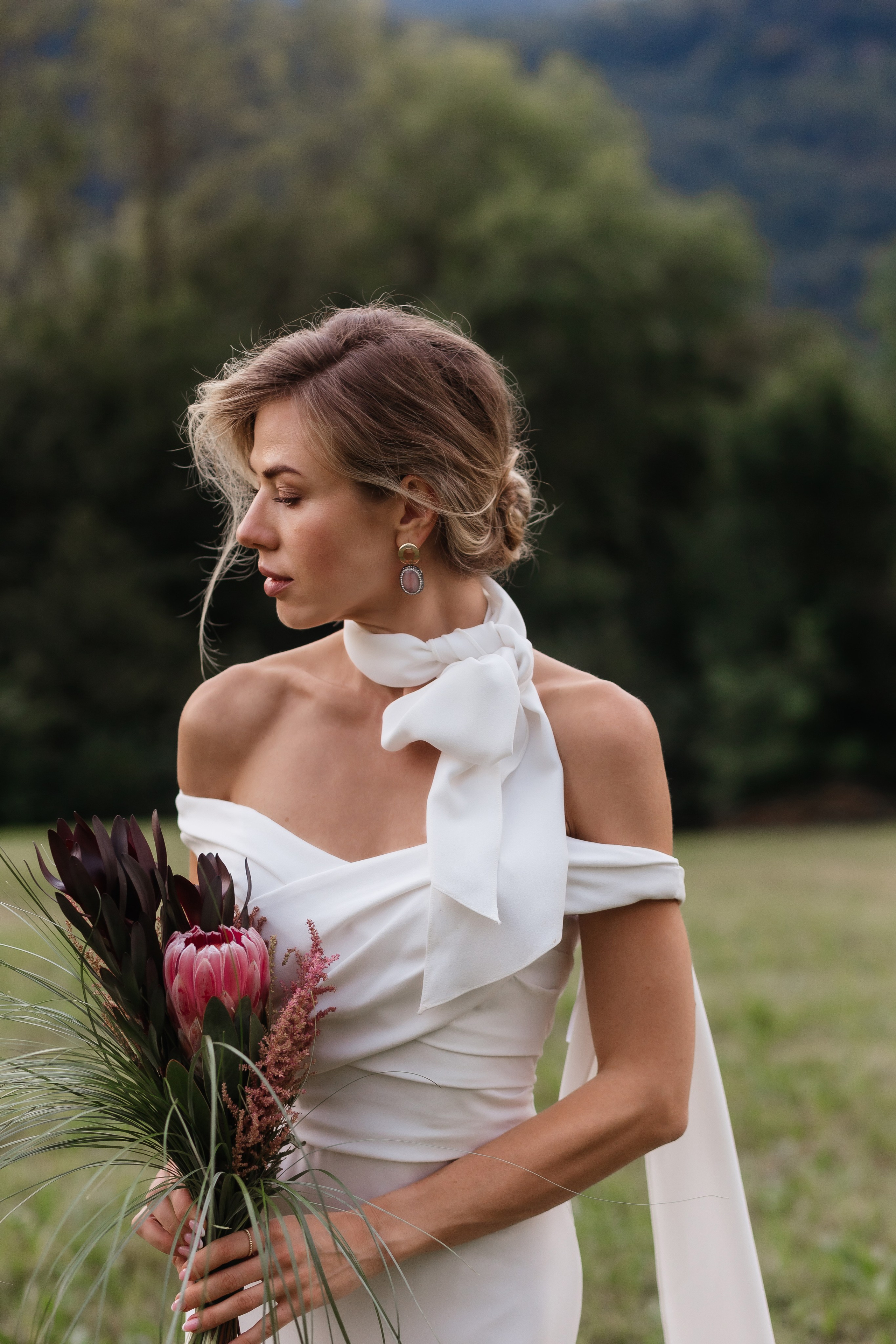 Bride story. Amazing photo session at a time convenient for you. Y