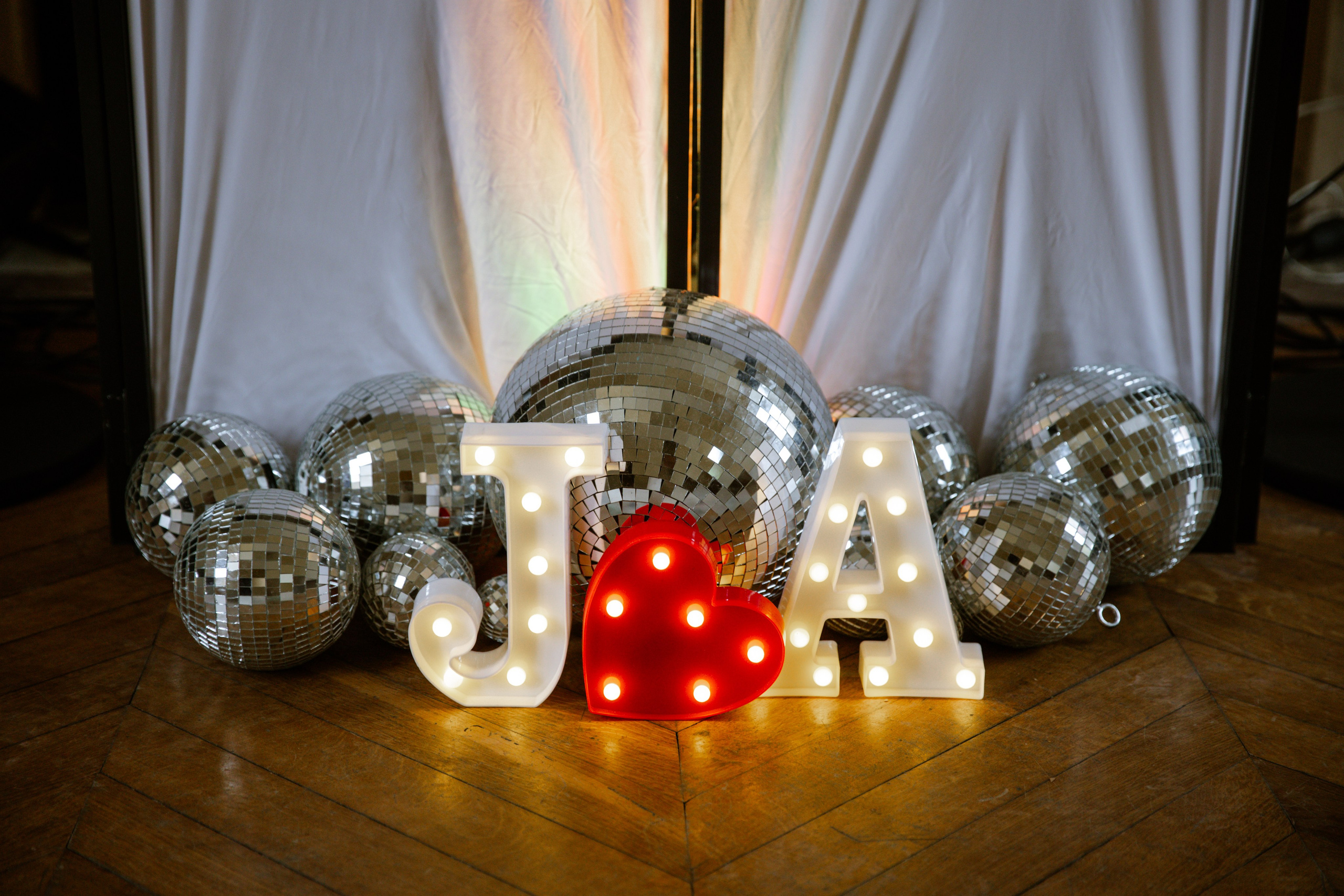 Angela & Joe. Photographer in Paris