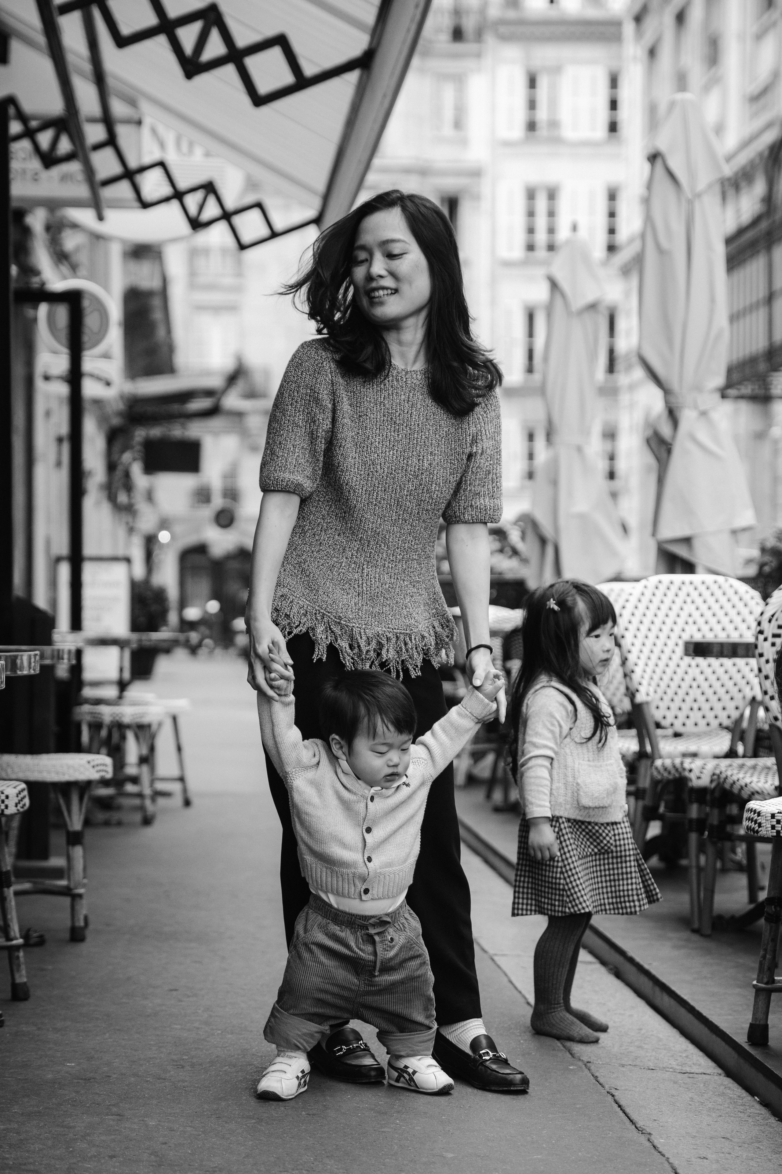 Family Photoshoot in Paris — Natural Lifestyle Photography. Paris Wedding Photographer