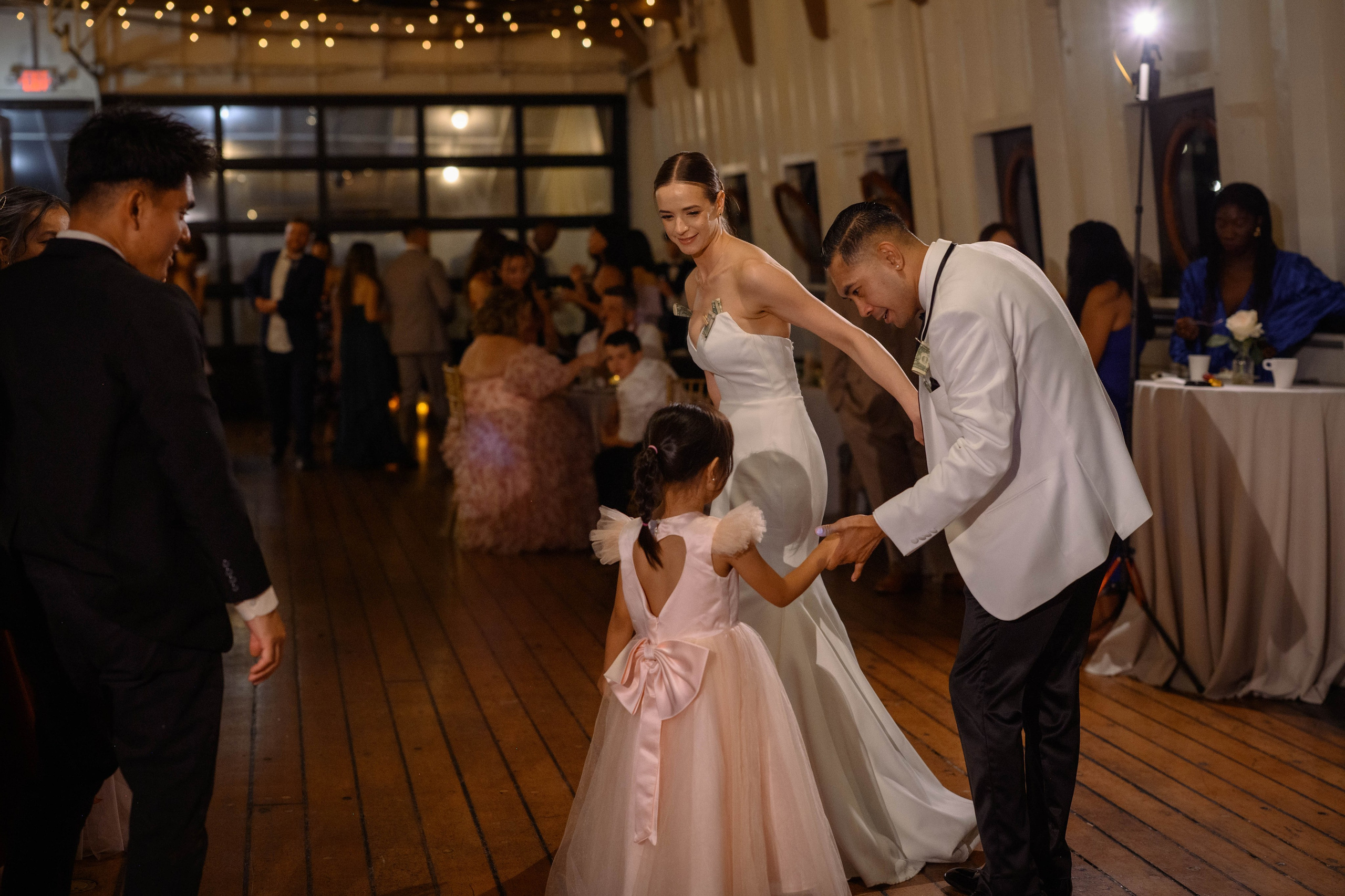 Kevin & Katie. Wedding & portrait photography in the Seattle Area. Helen Michelle photographer