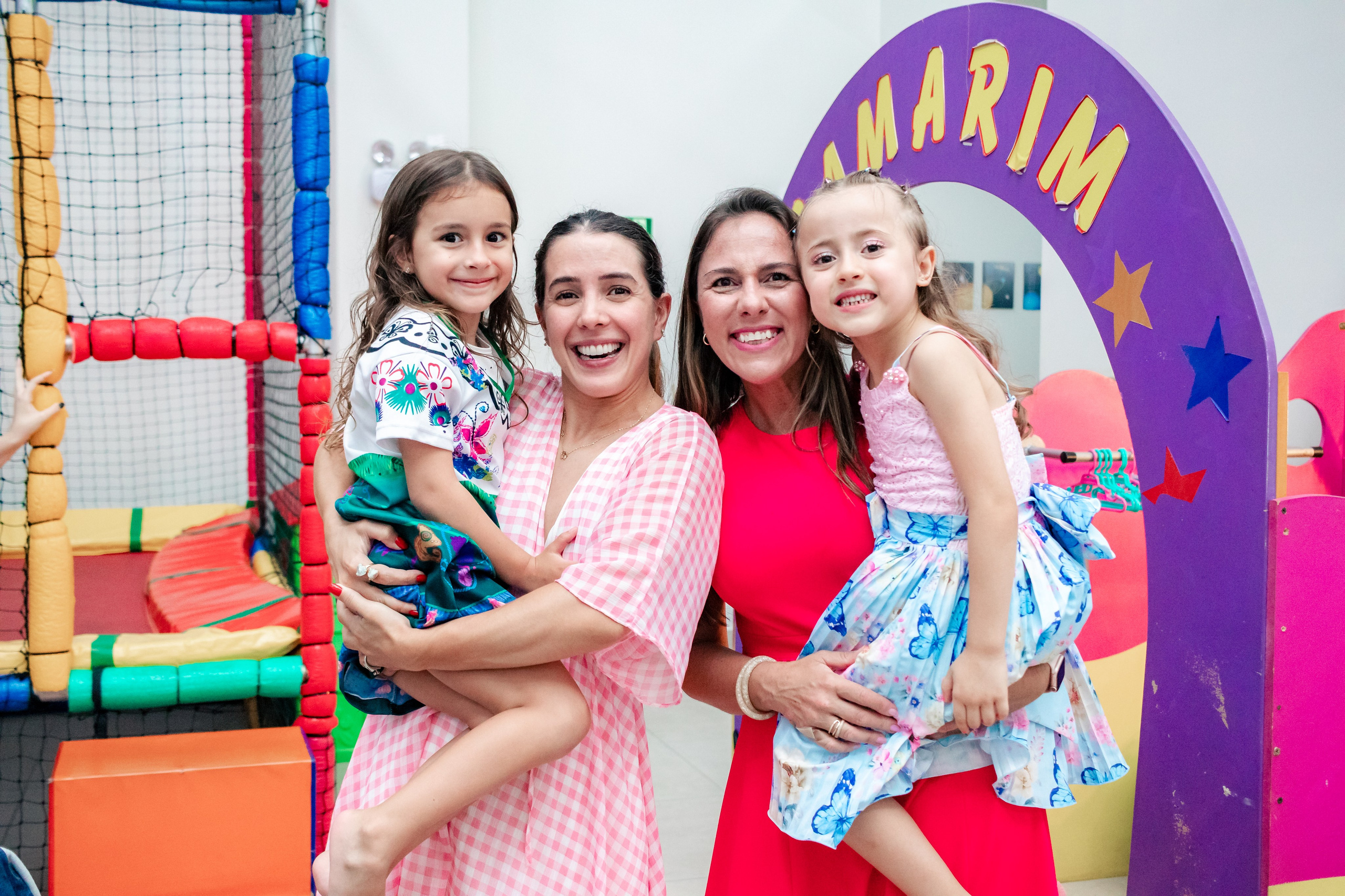 Alice — Aniversário 6 anos. Principal