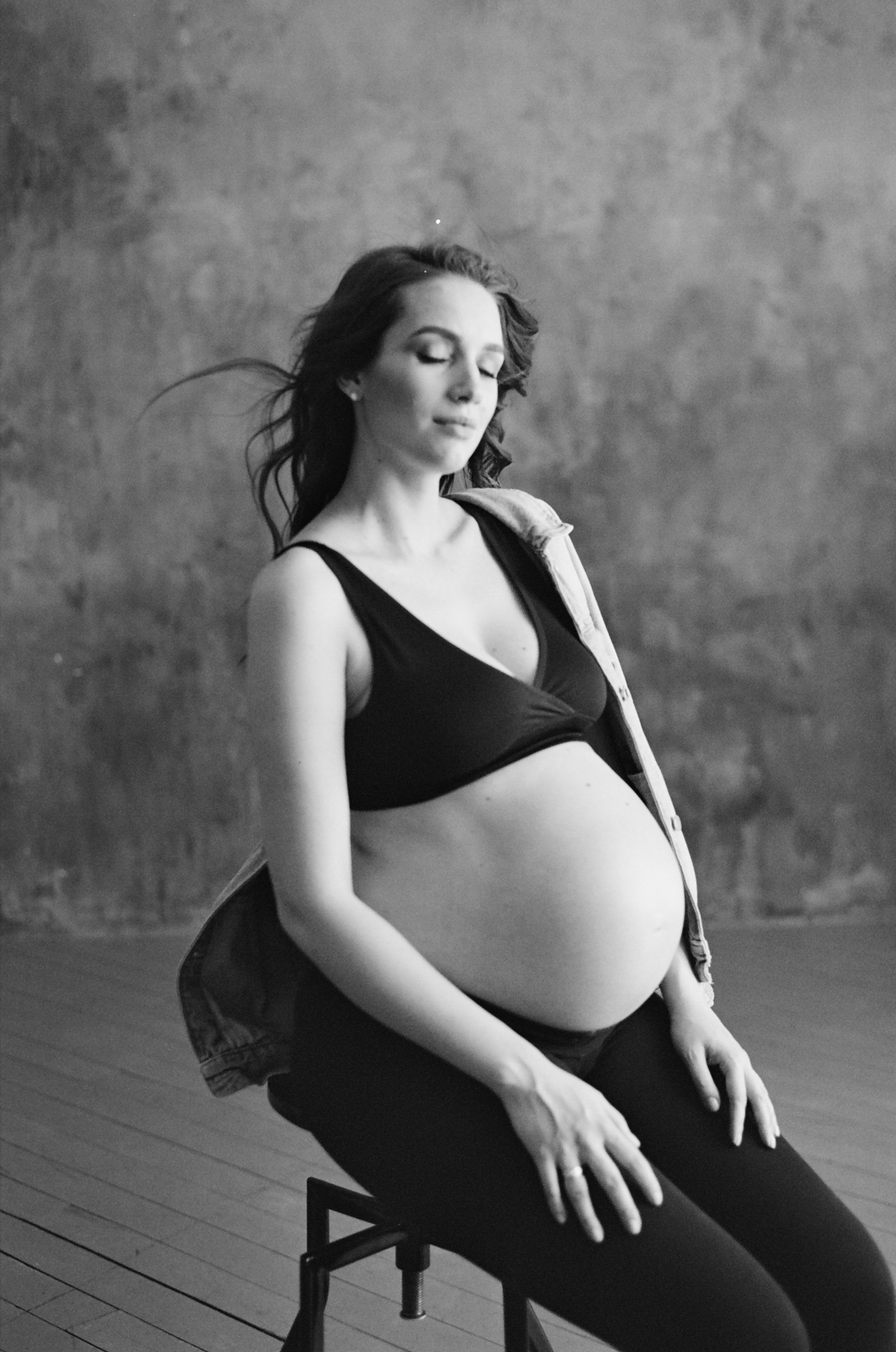 Pregnancy. Anton Mislawsky photographer and filmmaker