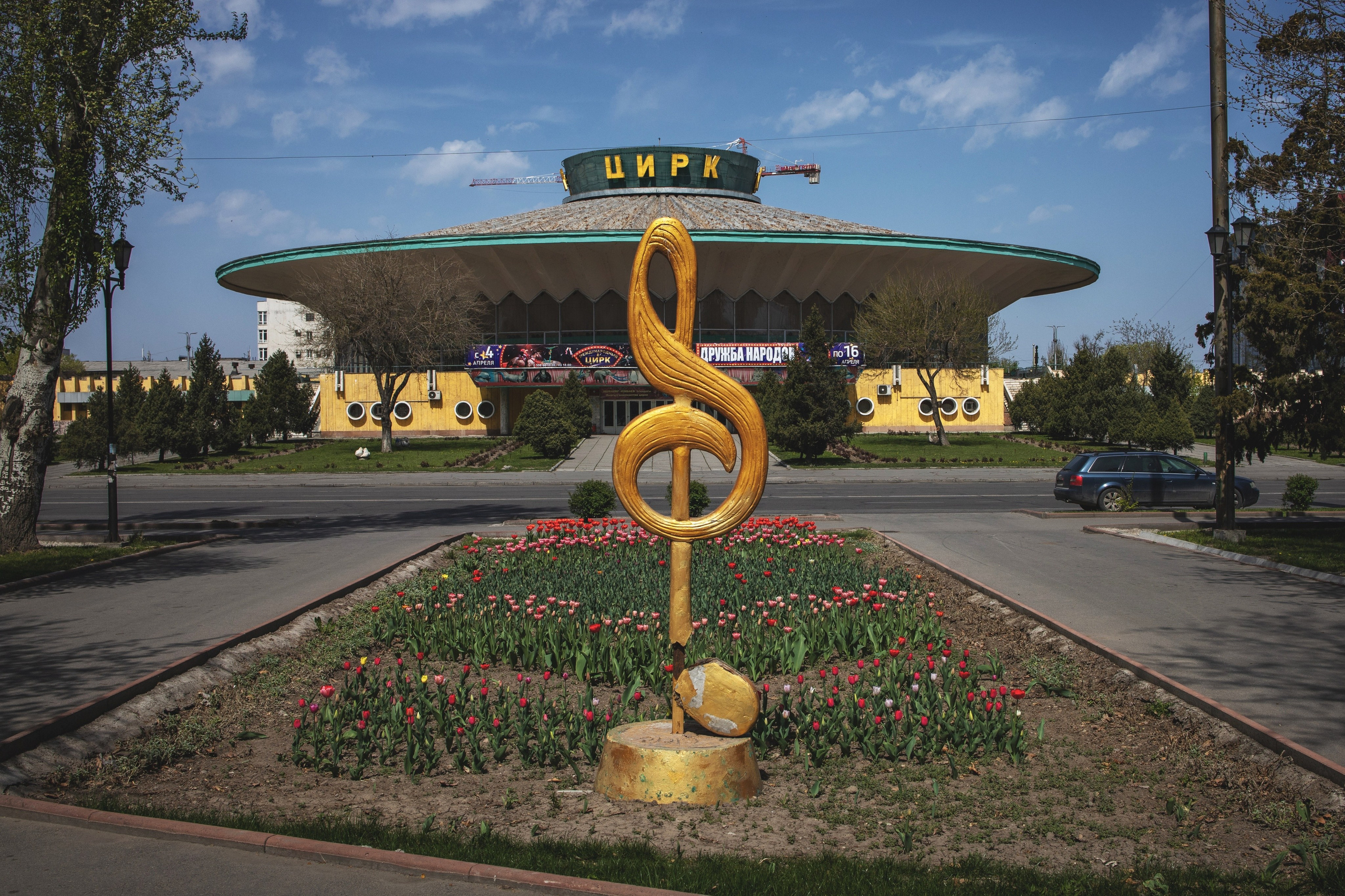 Bishkek. Curiosities. Ilia Denbrov photography