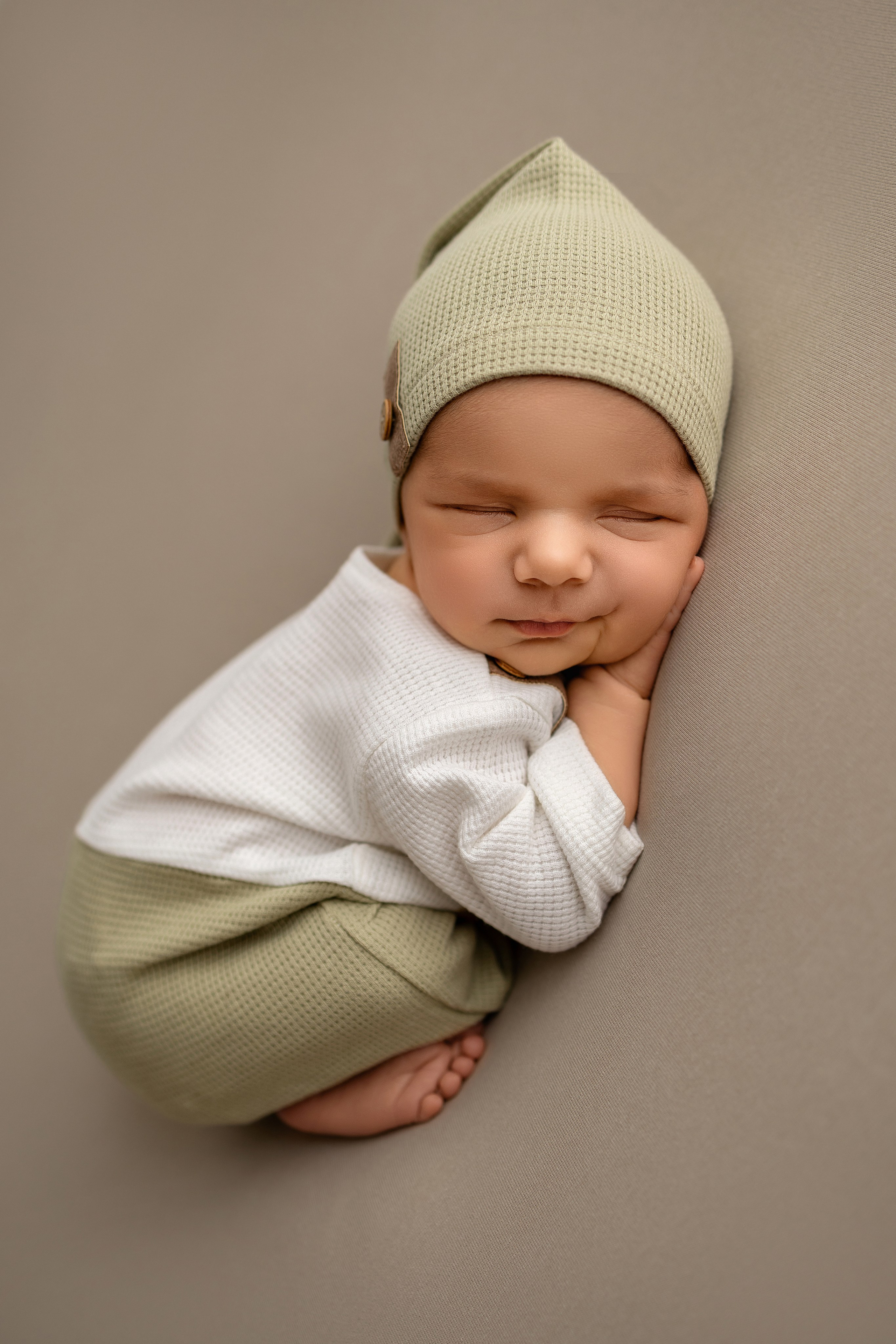 Neugeborene. Neugeborene- Schwangerschaft- und Kinder Fotografin in Lehre