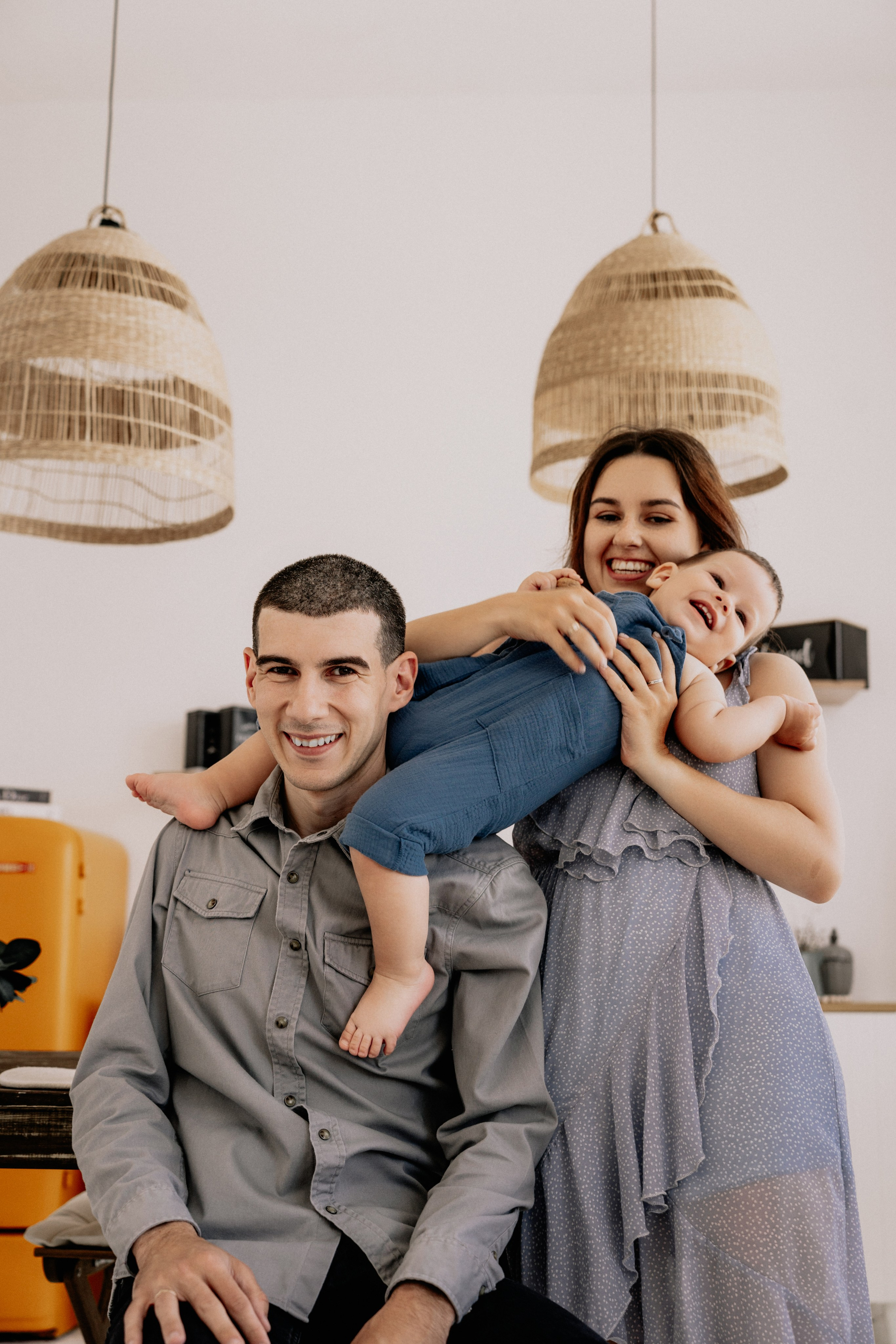 Cozy Family Photography at Home – Lifestyle & Love. Alisa Tant — Family and newborn photographer Bucks County, Montgomery county, Philadelphia, NJ