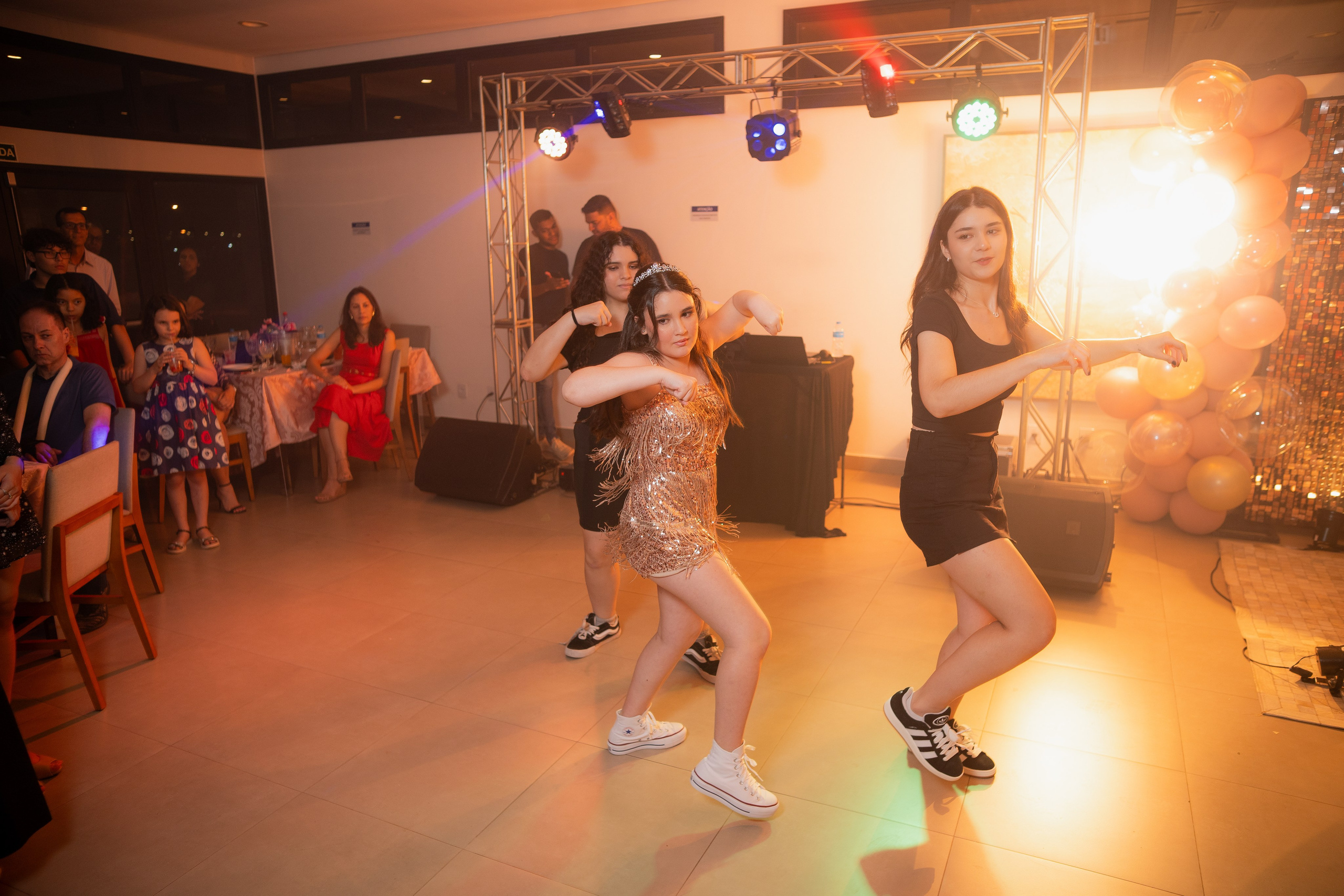 Maria Laura — Villa de León / Bauru SP. Robson Colaço