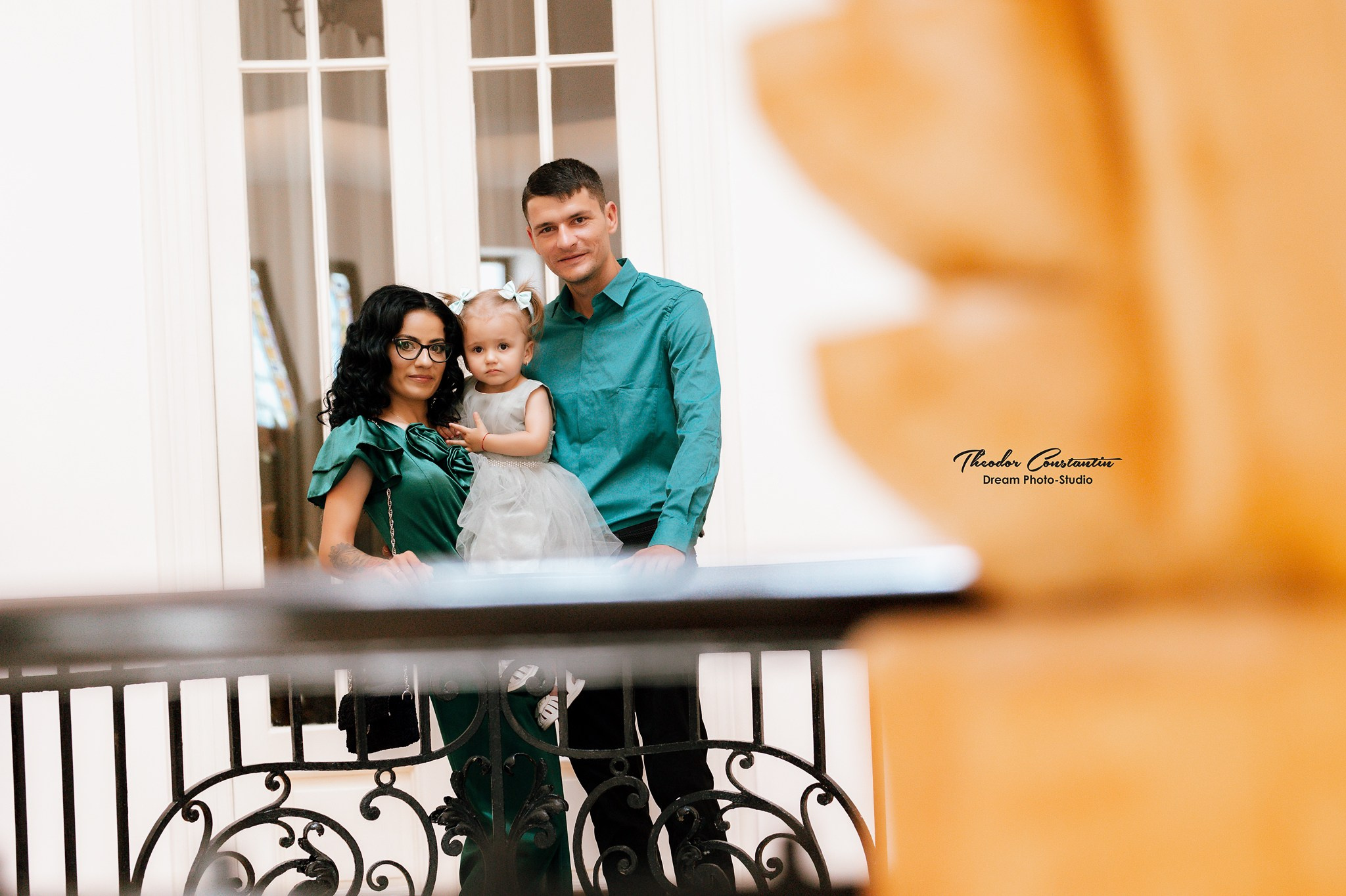 Logodna. Dream Studio Galați – ședințe foto profesionale pentru familie, portrete și evenimente