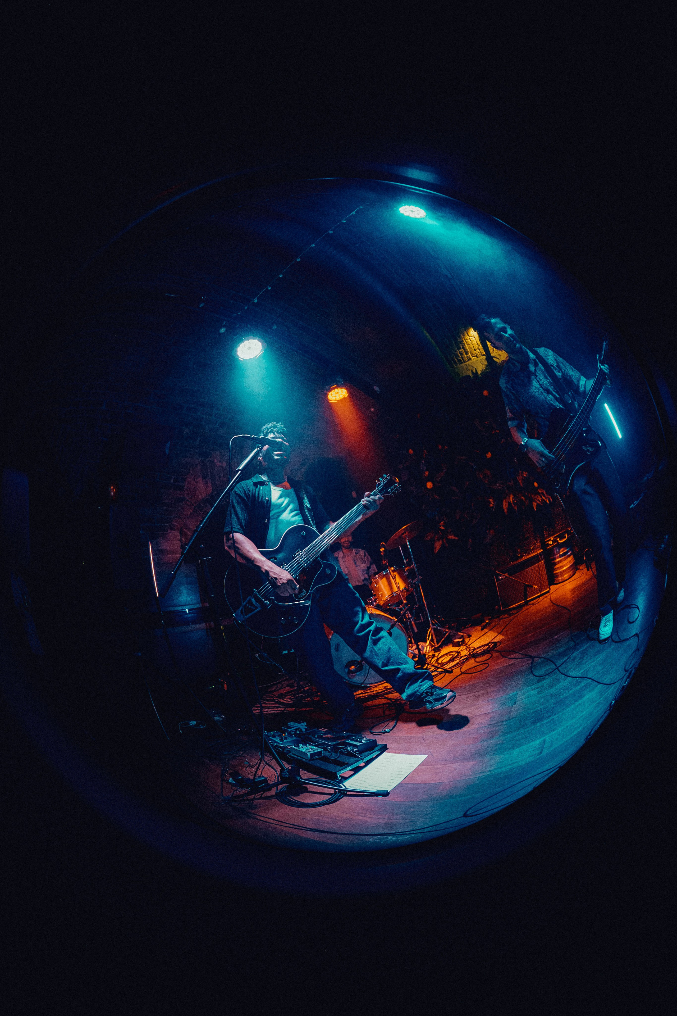 MoonShot. Concert and portrait photographer in Prague