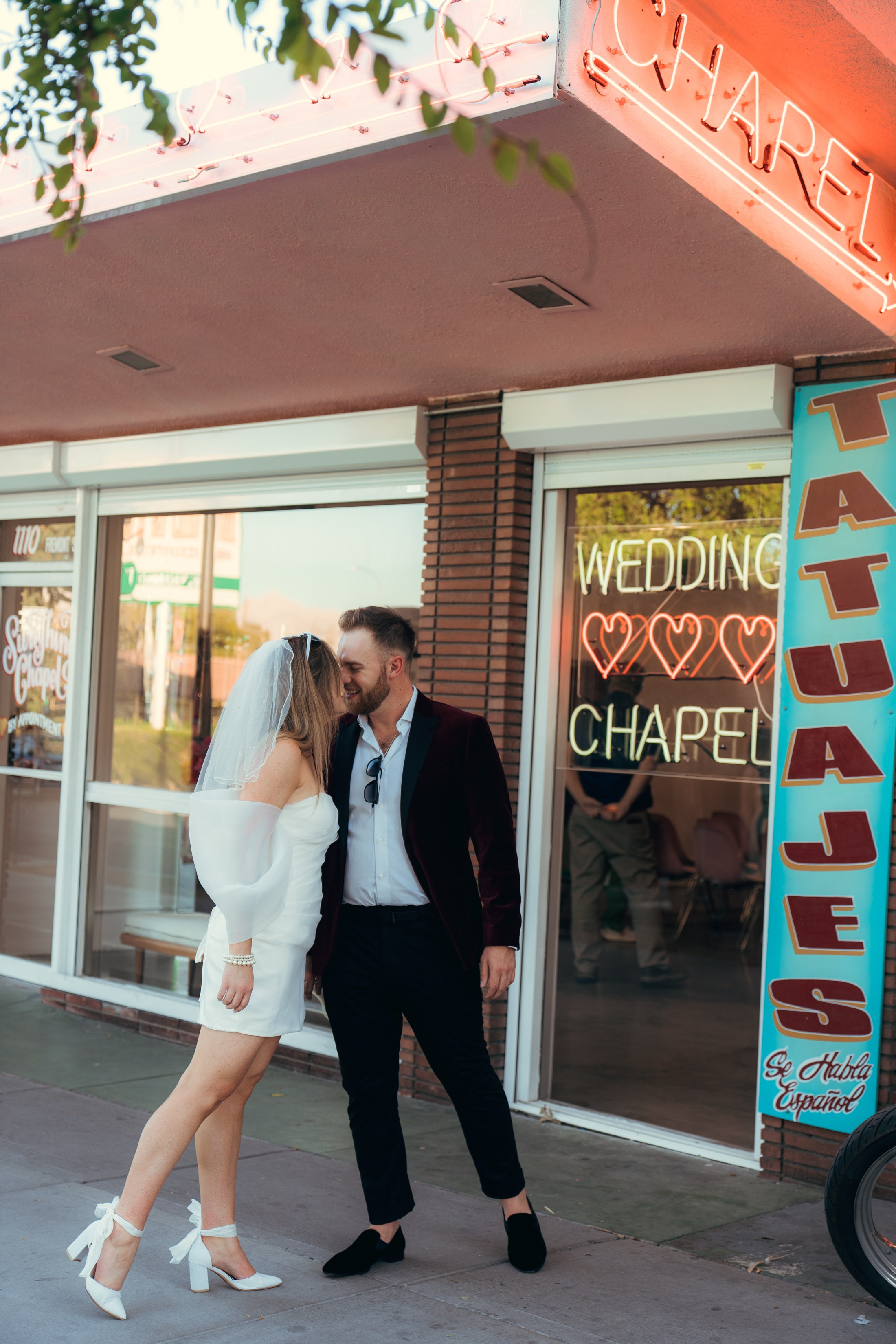 Madison&Ryan. Wedding & elopement photographer Viktoriya Kravtsov. Las Vegas