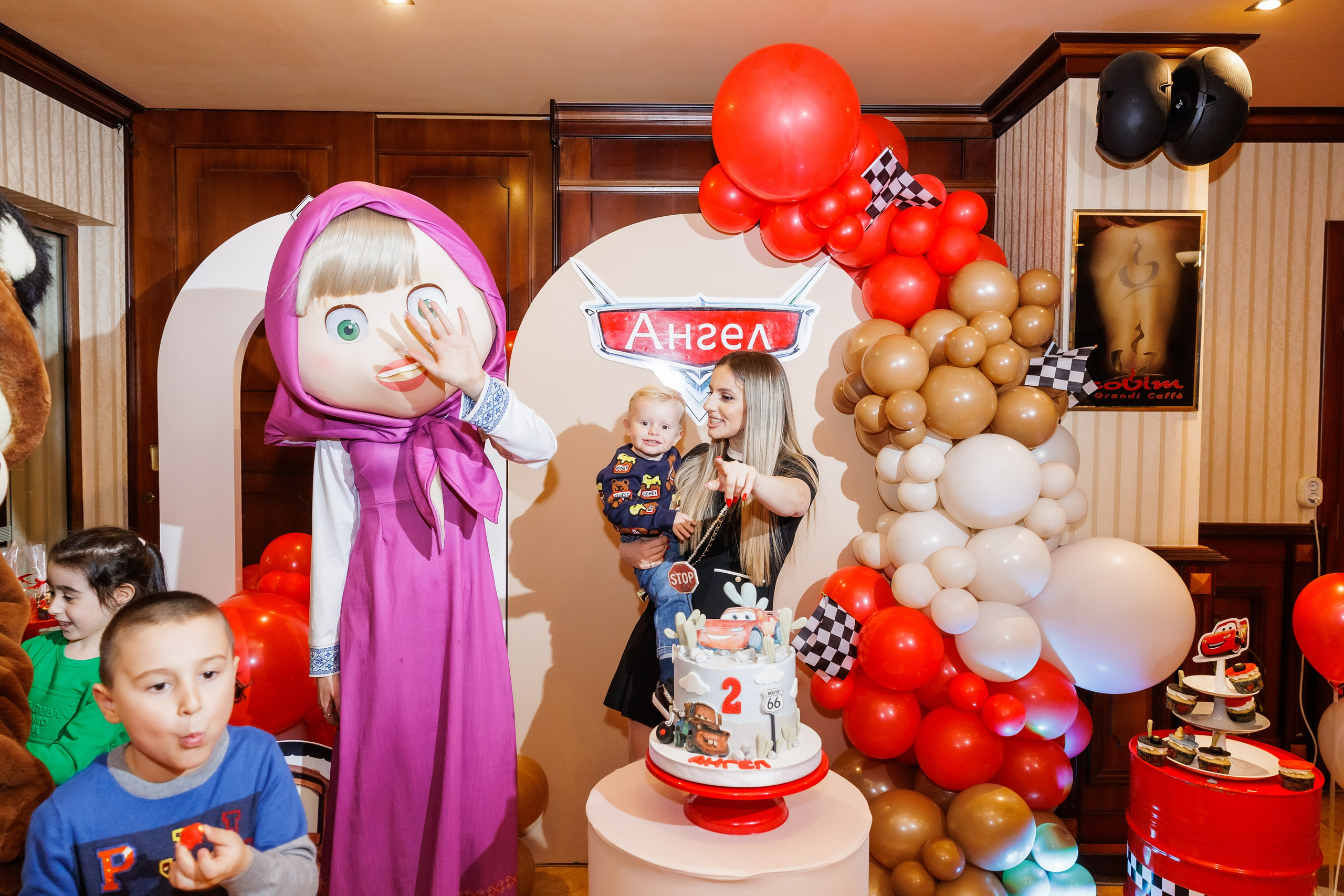 Честит Рожден Ден. Фотограф Ирина Йотова