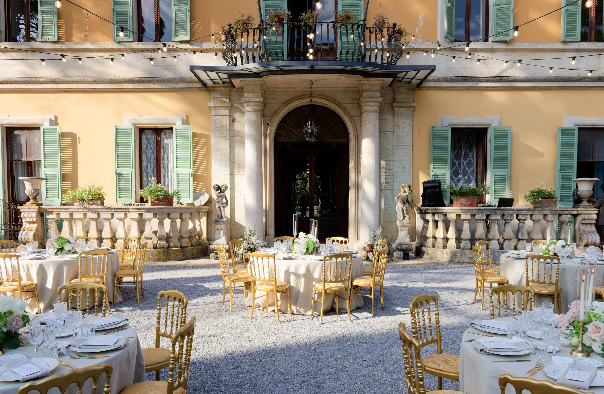 Wedding at La Torre di Pila, Umbria, Italy