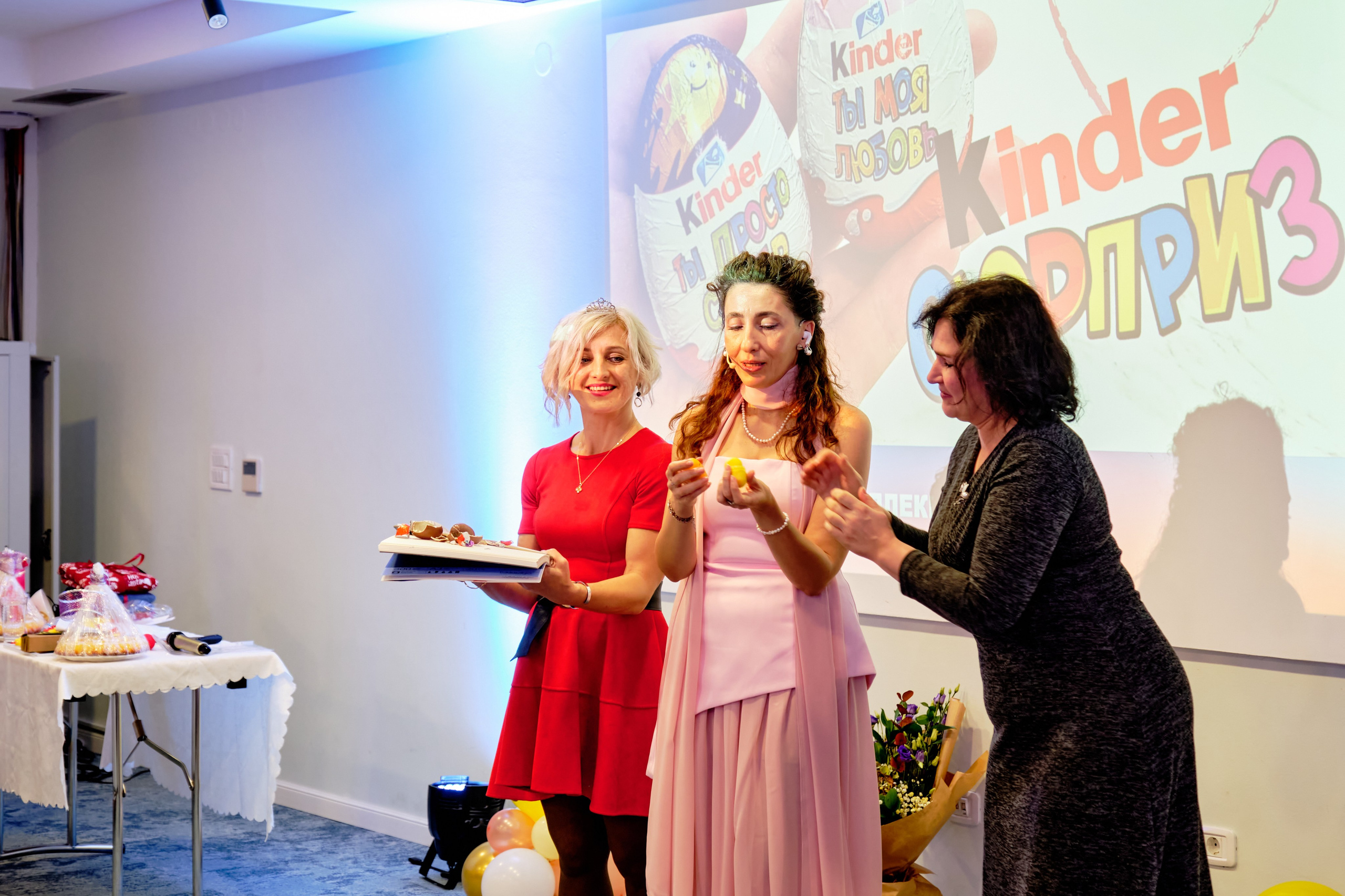 Фоторепортаж з благодійного Новорічного балу у Чорногорії. Портретний фотограф Альона Новгородцева