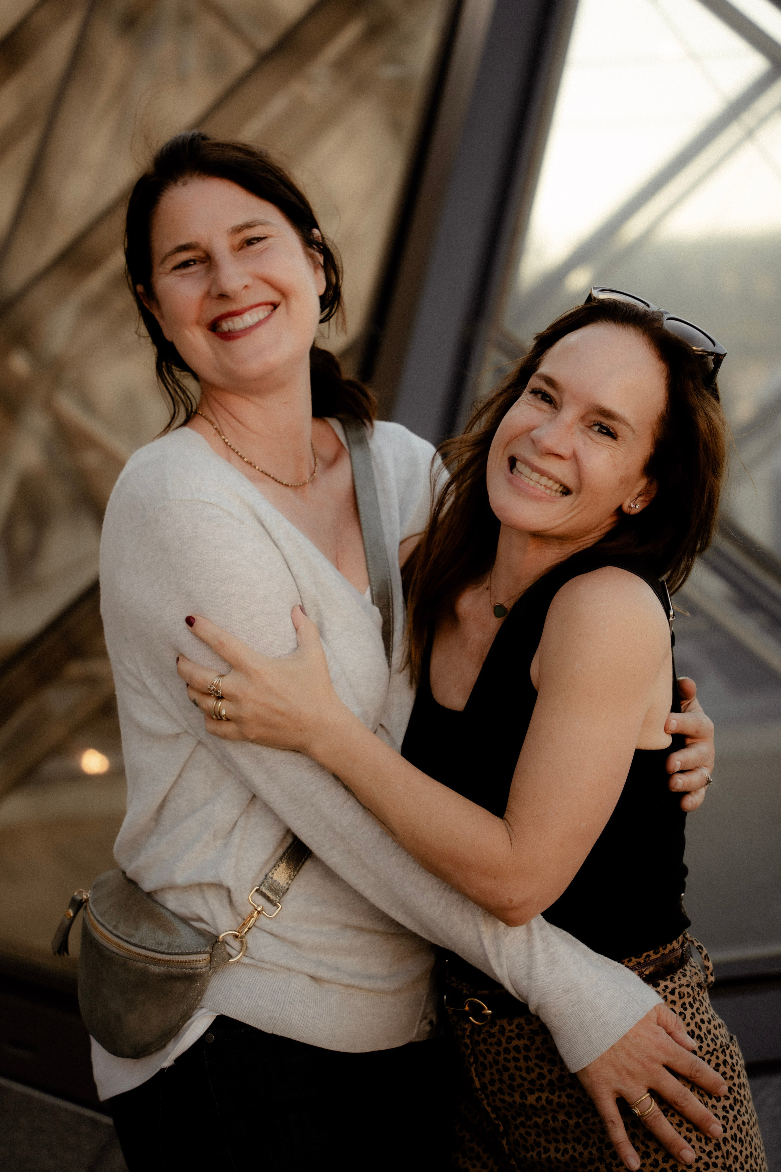 Love on Streets of Paris. Everwarm Photo and Video Studio