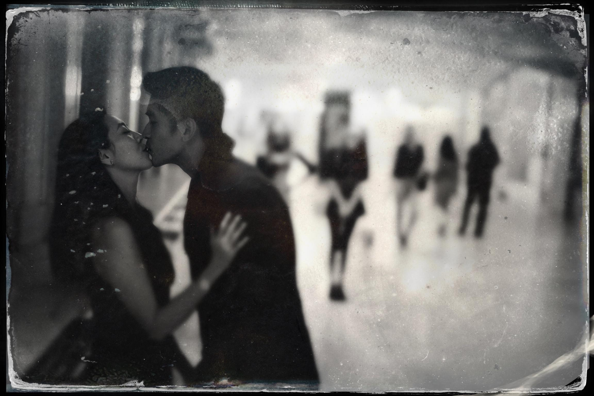 Jia and Lienne —Central Park-- Shoot on a Sony A1 + Photoshop editing. Emin Kuliyev — Award-Winning Wedding Photojournalist NYC & USA | Best Wedding Photographer Known for Candid, Timeless Moments