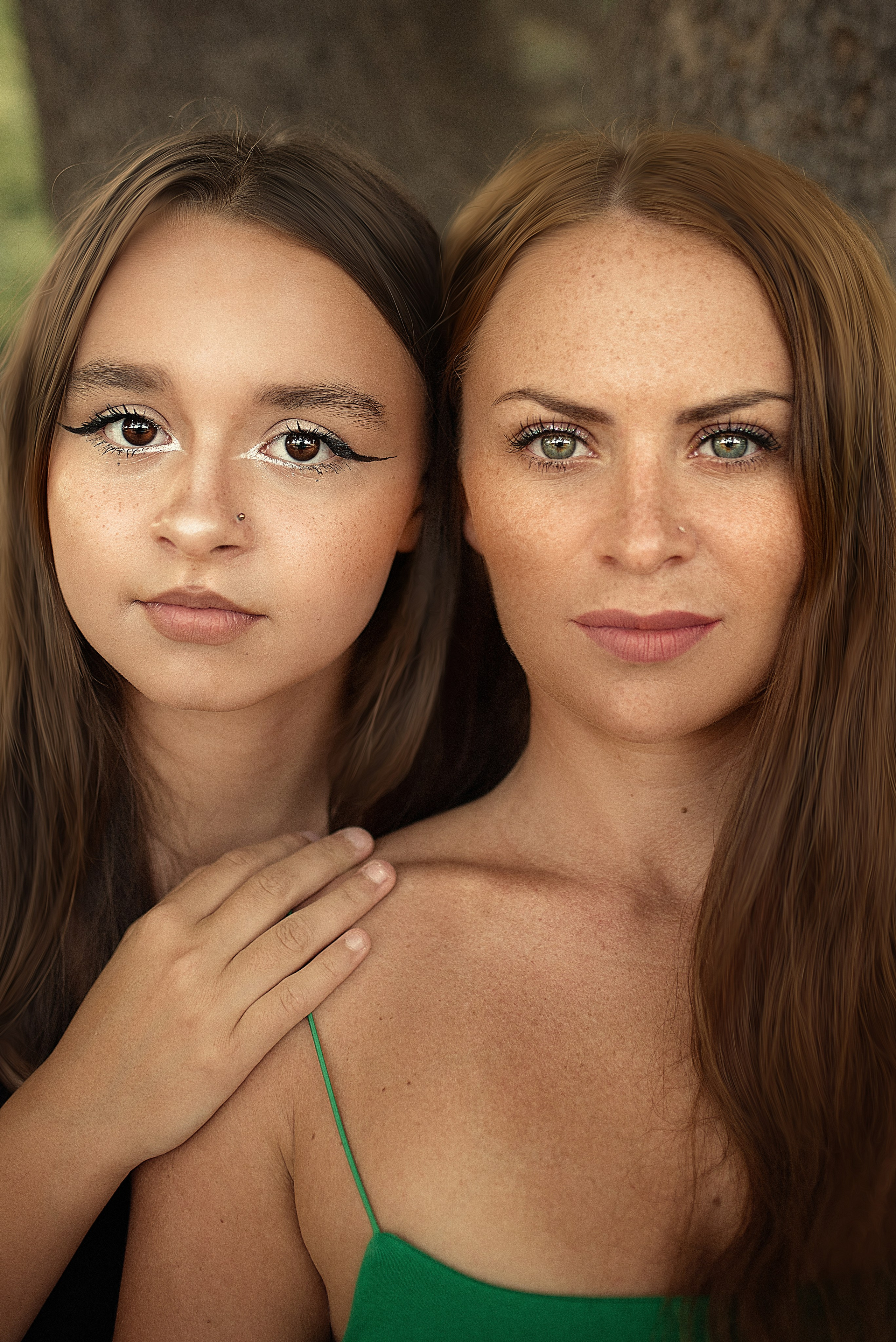 Портрет мамы и дочки в одном флаконе Любви, фотосессия на закате морского побережья Анталии.