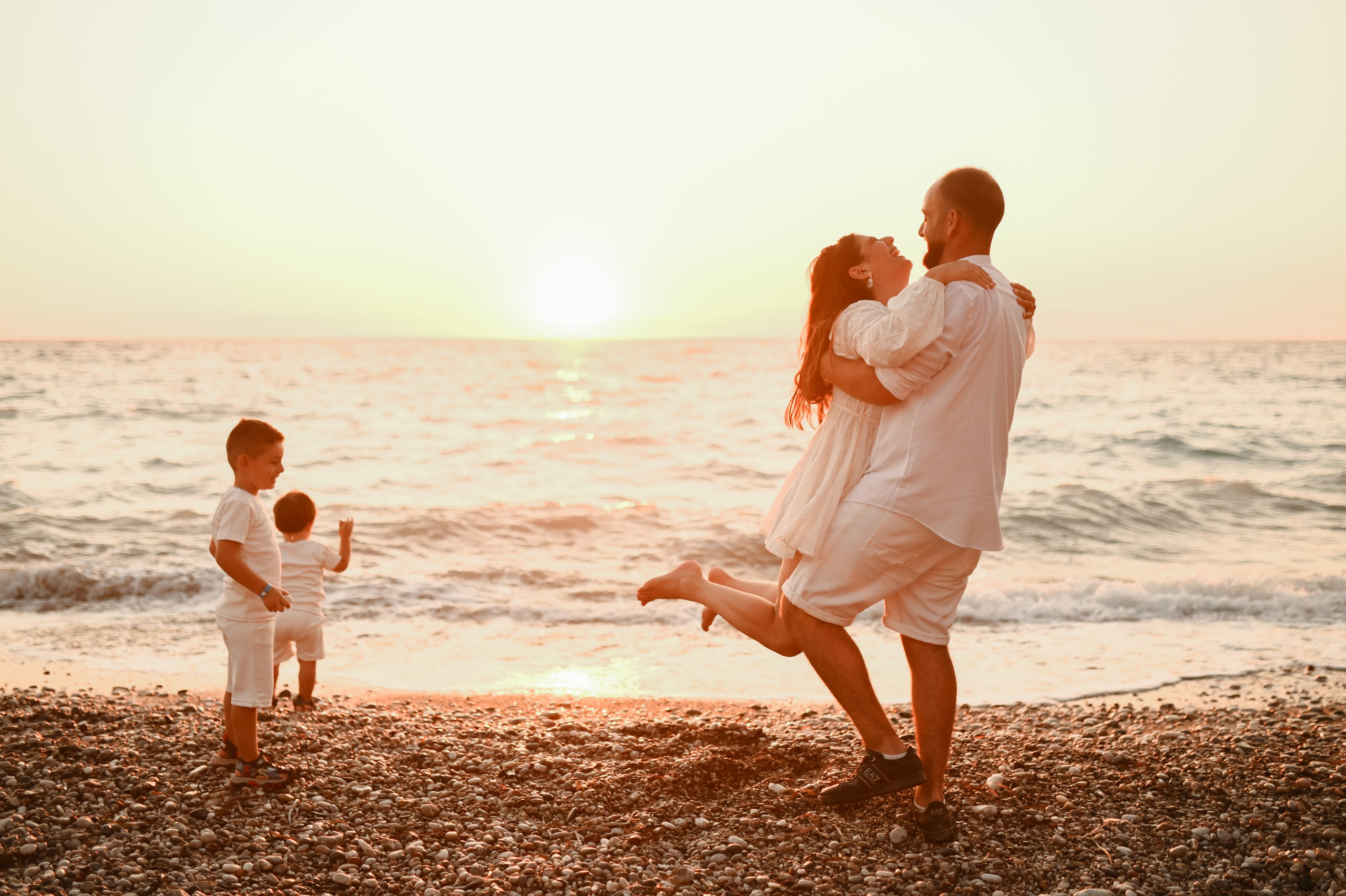 Family Photoshoot Rhodes. Φωτογράφος νεογέννητων στη Ρόδο. Φωτογράφιση εγκυμοσύνης