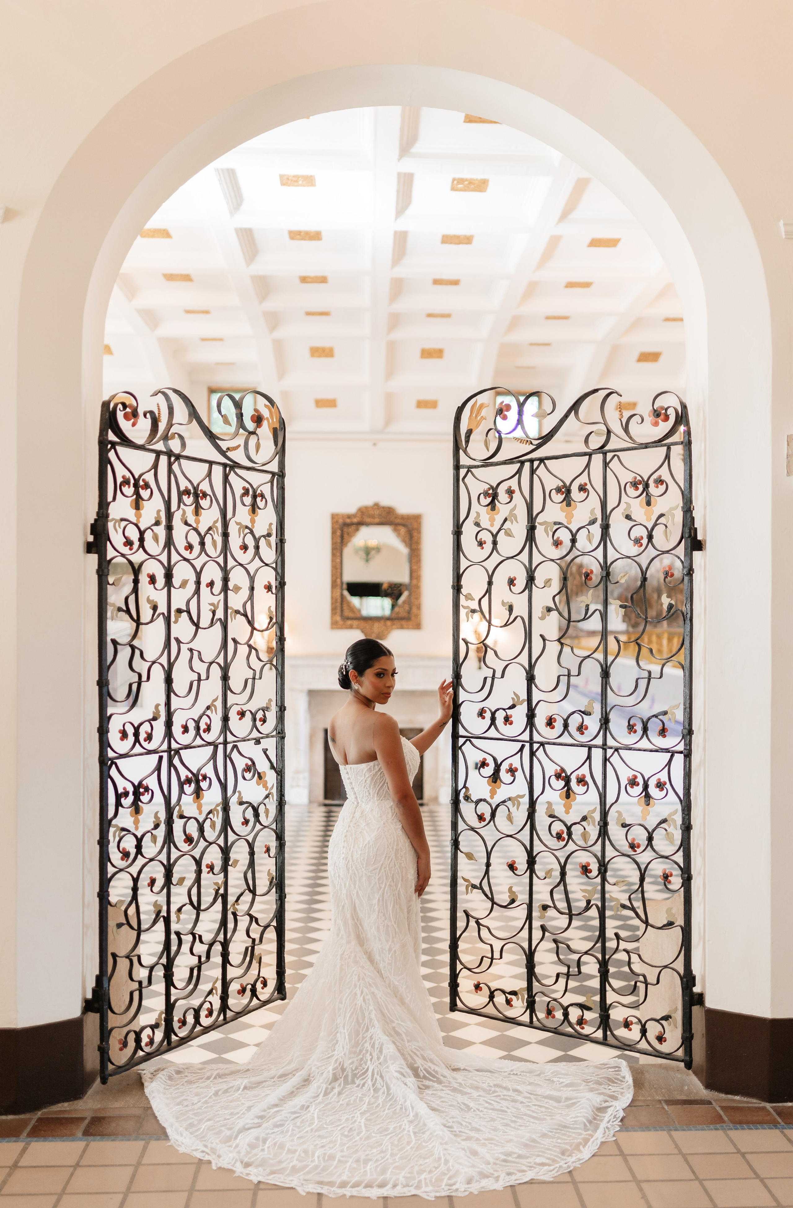Mariella & Christopher’s Elegant Wedding at Deering Estate. YES I DO PRODUCTION — Wedding photography&videography