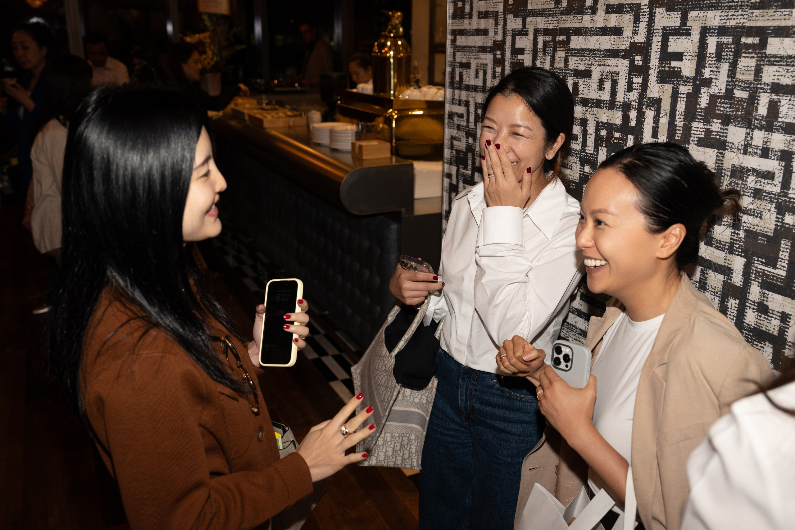 ETRA JEWELLERY. ФОТОГРАФ В ГОНКОНГЕ (СВАДЬБЫ, FASHION, СЕМЕЙНЫЕ, МЕРОПРИЯТИЯ, ФОТОПРОГУЛКИ)