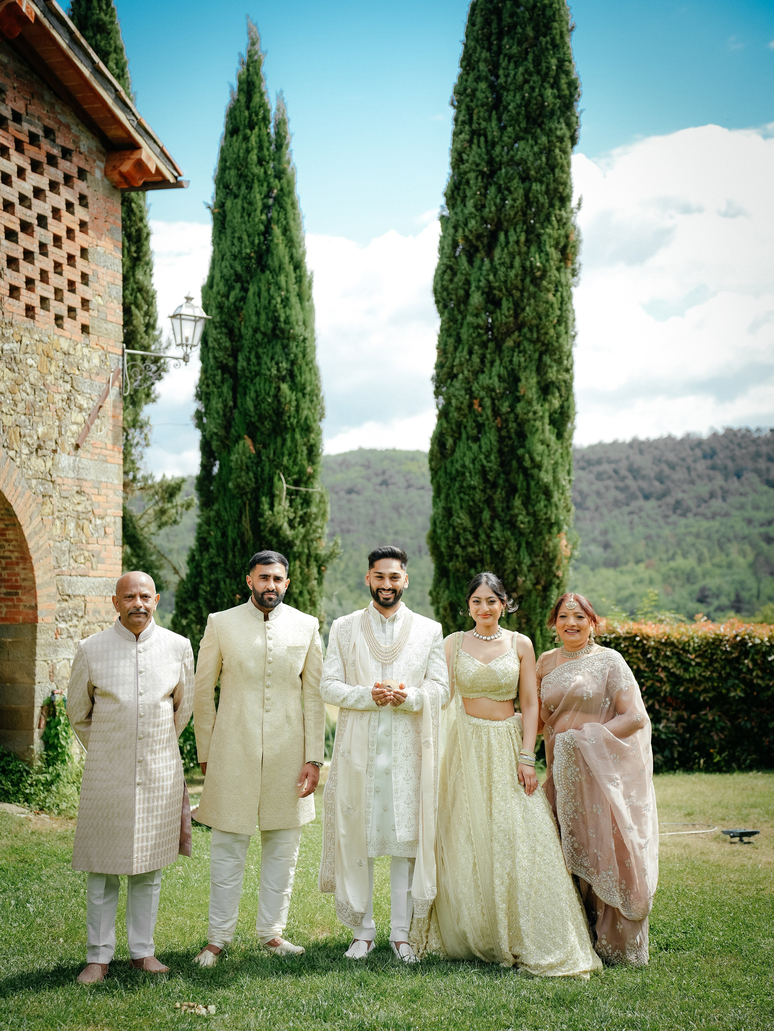 Indian Wedding in Tuscany. Wedding Photographer in Italy
