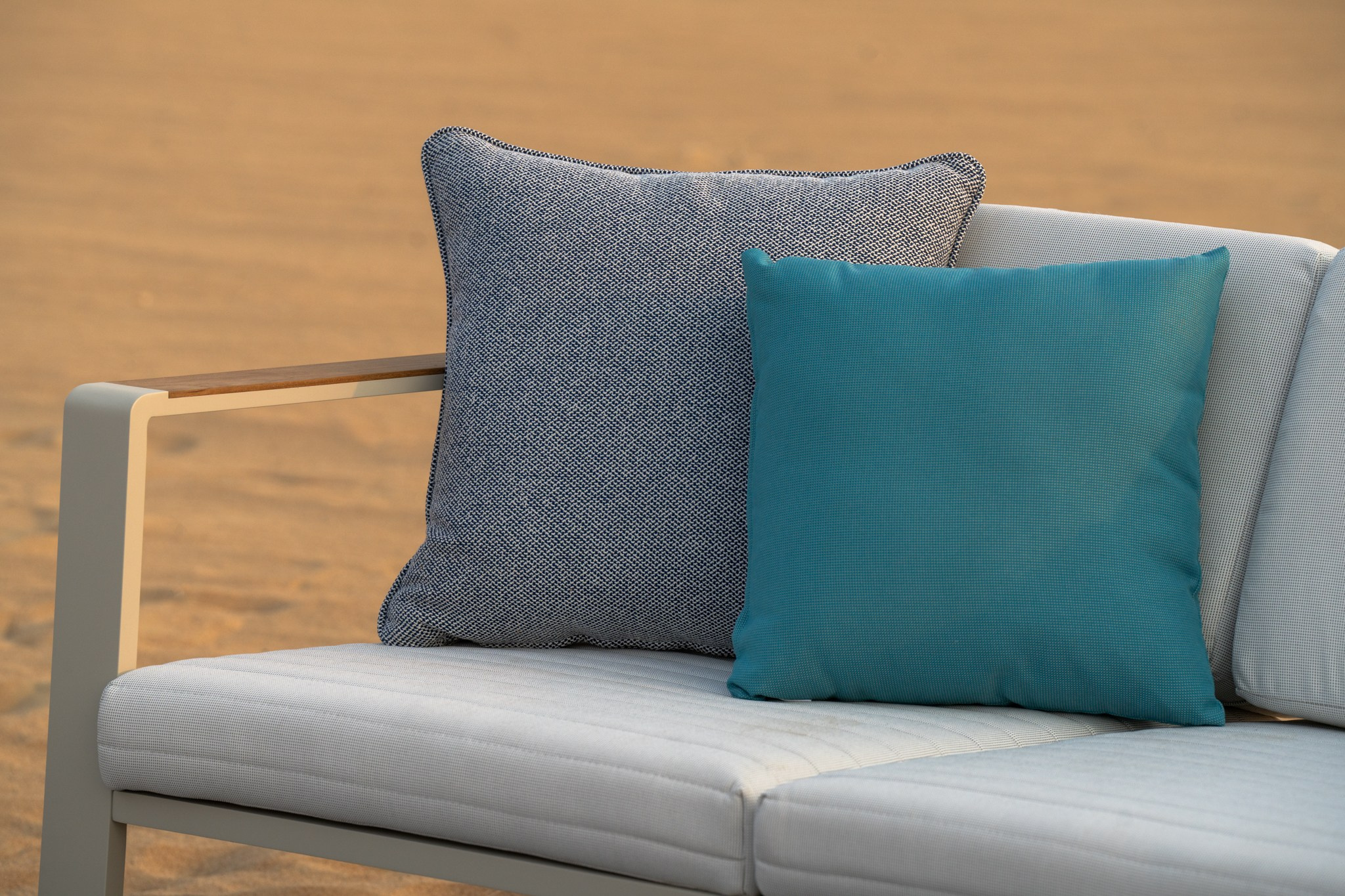 Suncoast Outdoor Furniture | Al Qudra | set 3. Zakhar Leshkov Photo