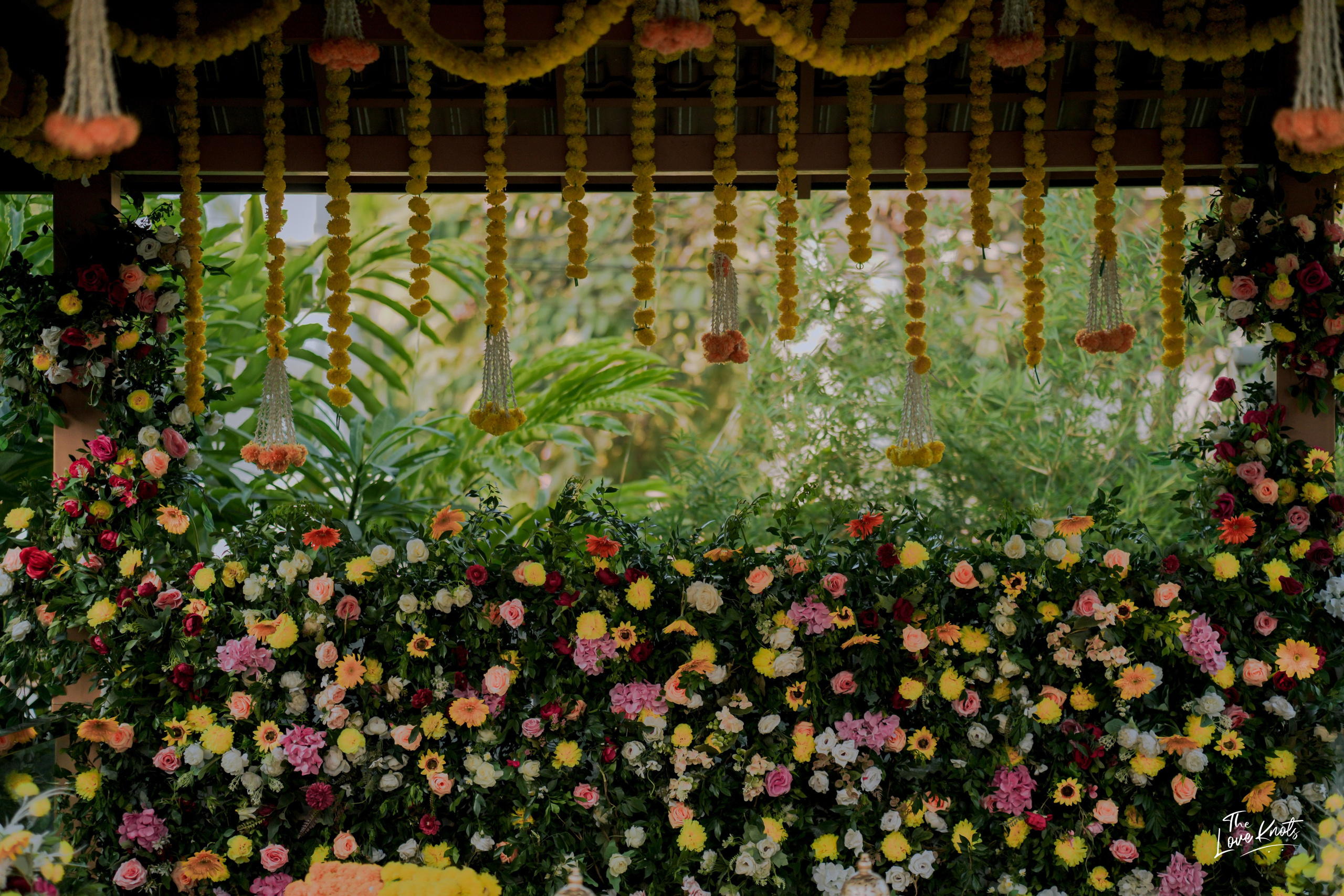 SHAHANA. Theloveknots