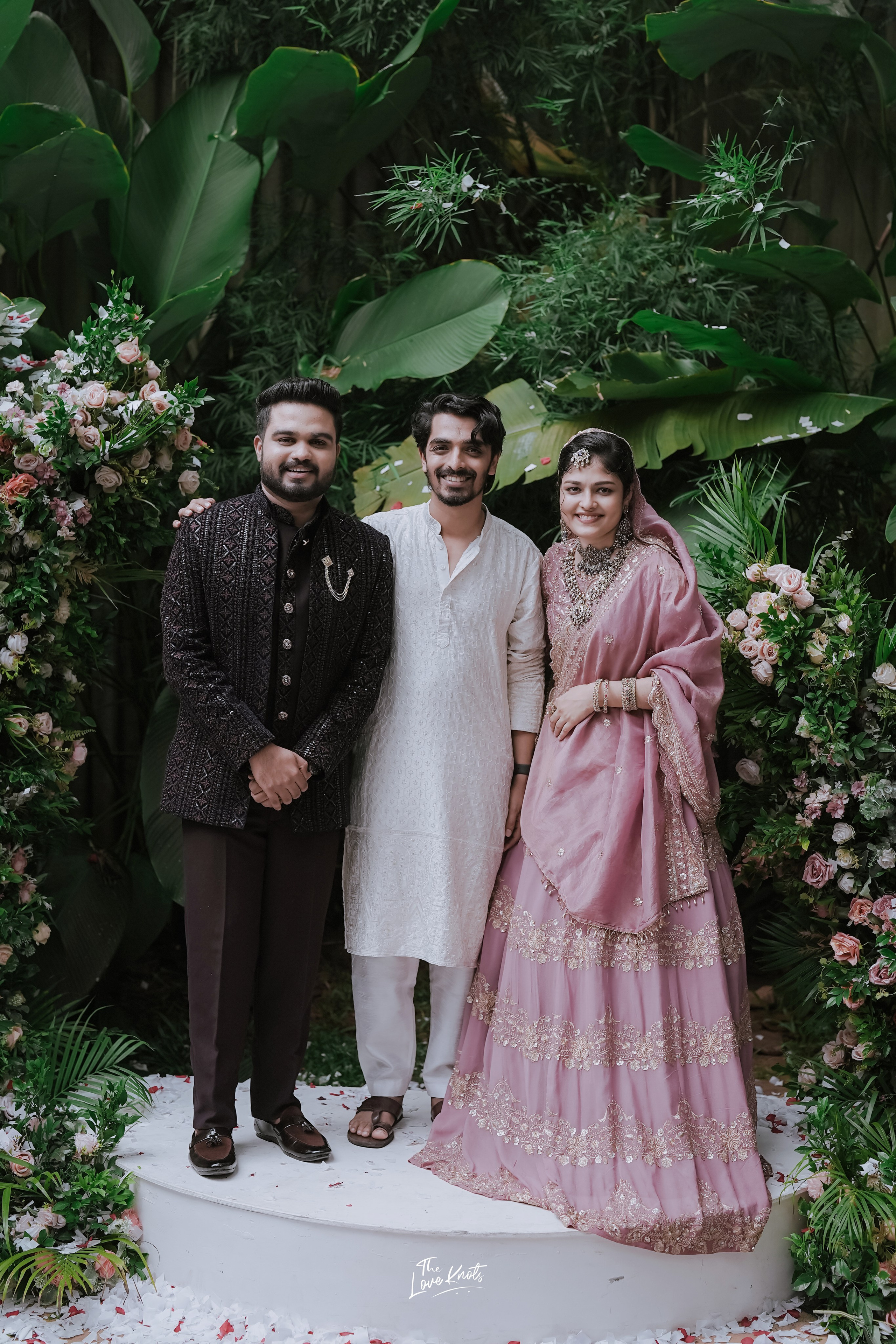 SHIBIL / RISLA. Theloveknots