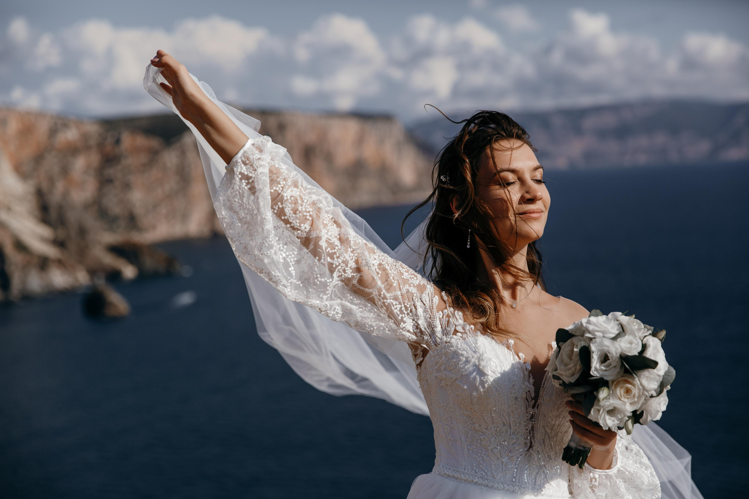 WEDDING STORIES. Svyatoslav Bogdanov — destination photographer