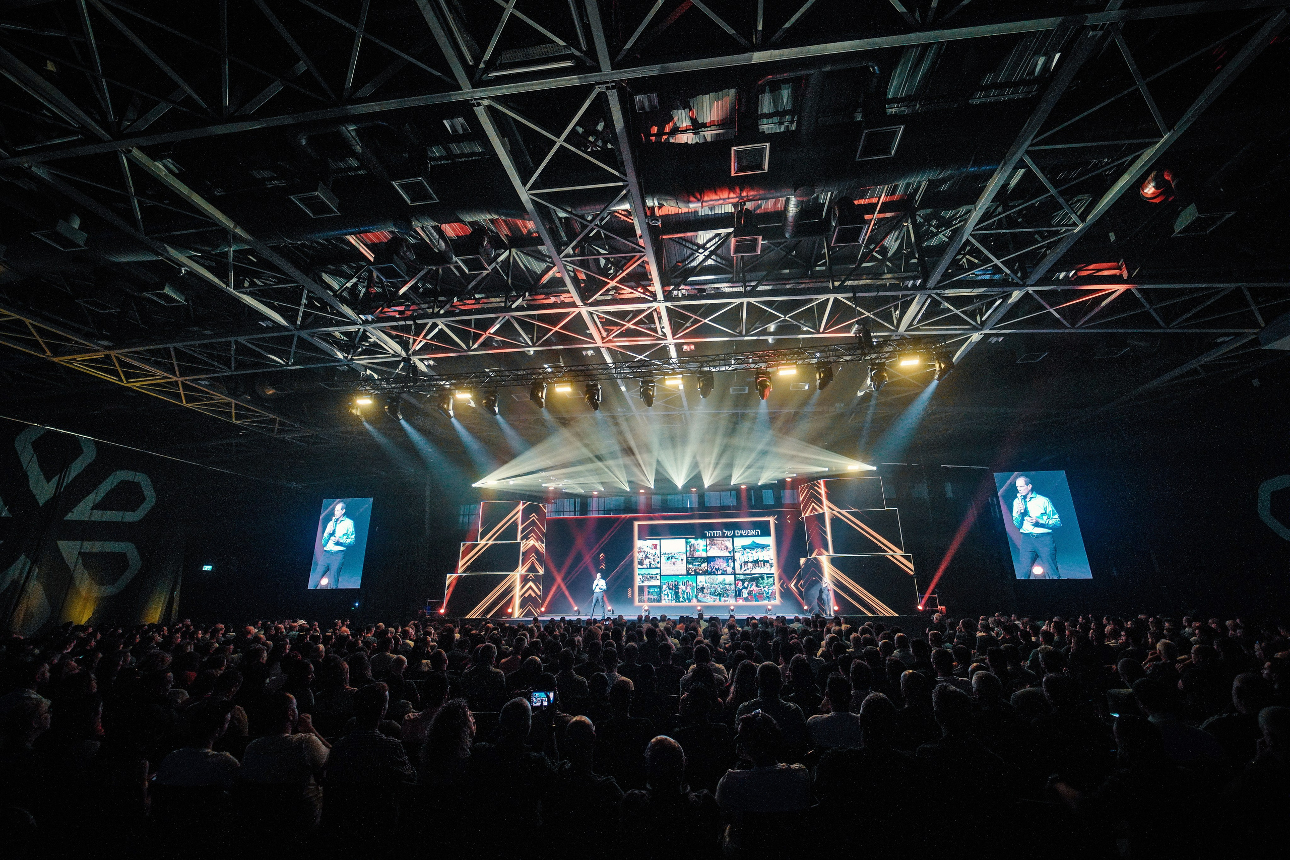 Business. Dmitry Gorodetsky Event Photographer