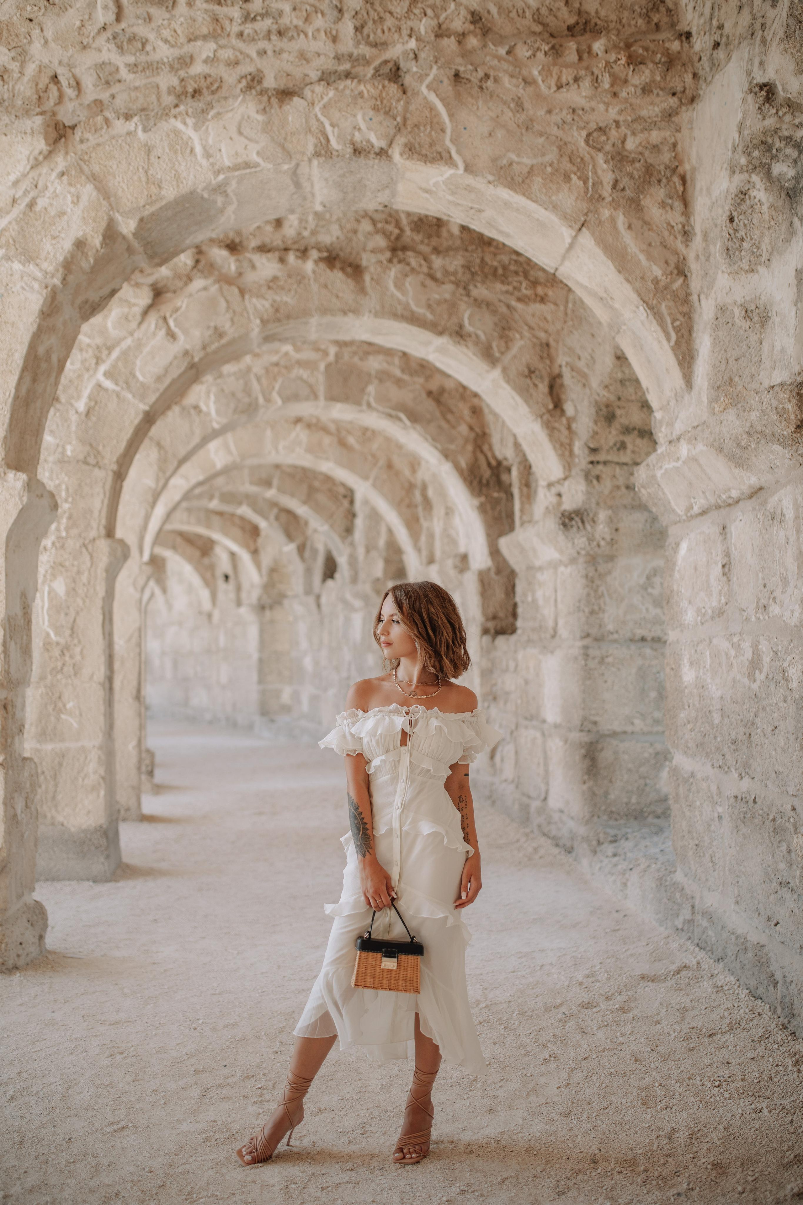 Фотограф в Анталии. Фотограф Анталия. Фотограф Анталья. Жизнь в Анталии. Фотограф Белек. Фотограф Алания. Фотограф силе. Фотограф Кемер. Фотограф Турция. Фотосессия возле дома . Фотосессия в ванне. Позы для фотосессии в Анталии. Позы для фотосессии. Аспендос. Амфитеатр Аспендос. Что посмотреть в Белеке.