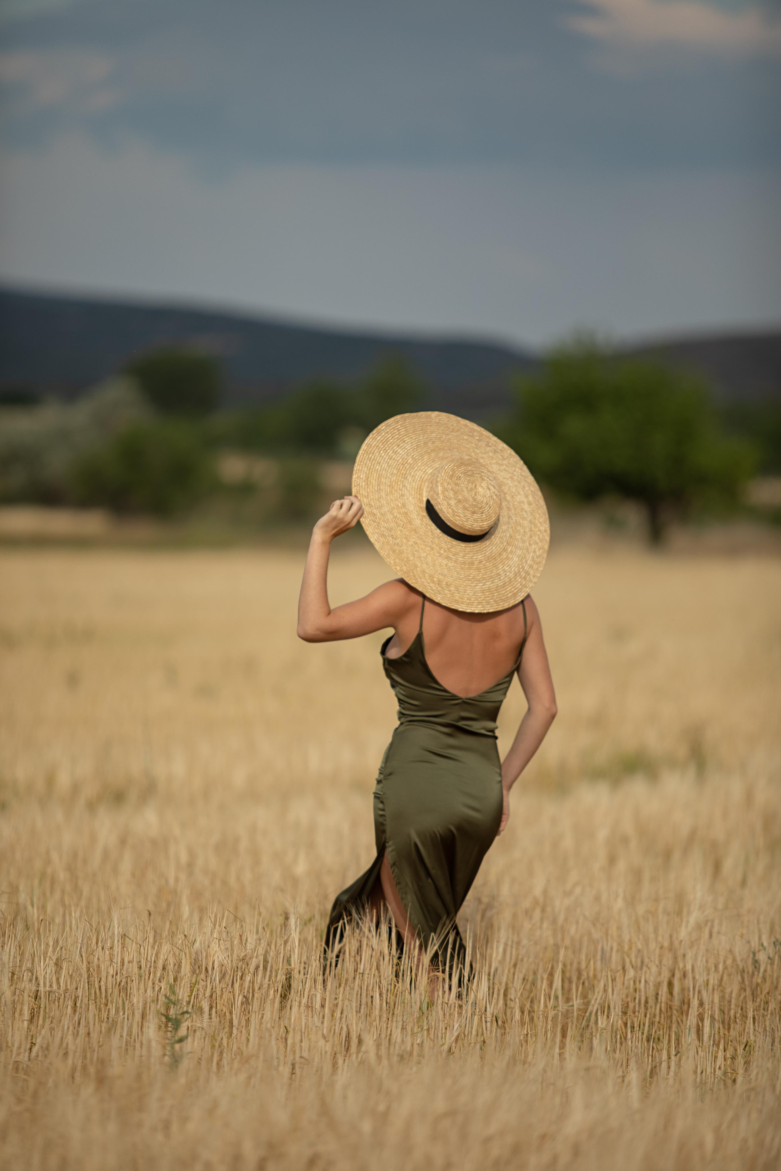 Фотосессия на полях в Турции. Фотосессия в полях пшениц.Что посетить в Анталии.Фотограф в Анталии. Фотограф в Турции. Фотограф в Белеке. Фотограф в Алании. Фотограф Аланья. Фотограф Анталья. Фотограф Белек. Фотограф Турция. Фотограф Каш. Фотограф Бодрум. . Что цветет в Турции.что цветет на анталийском побережье. Пшеничное поле. Поле пшеницы. Идеи фото на пшеничном поле. Просмотрите доску «пшеница Фотосессия в поле. стог сена. 