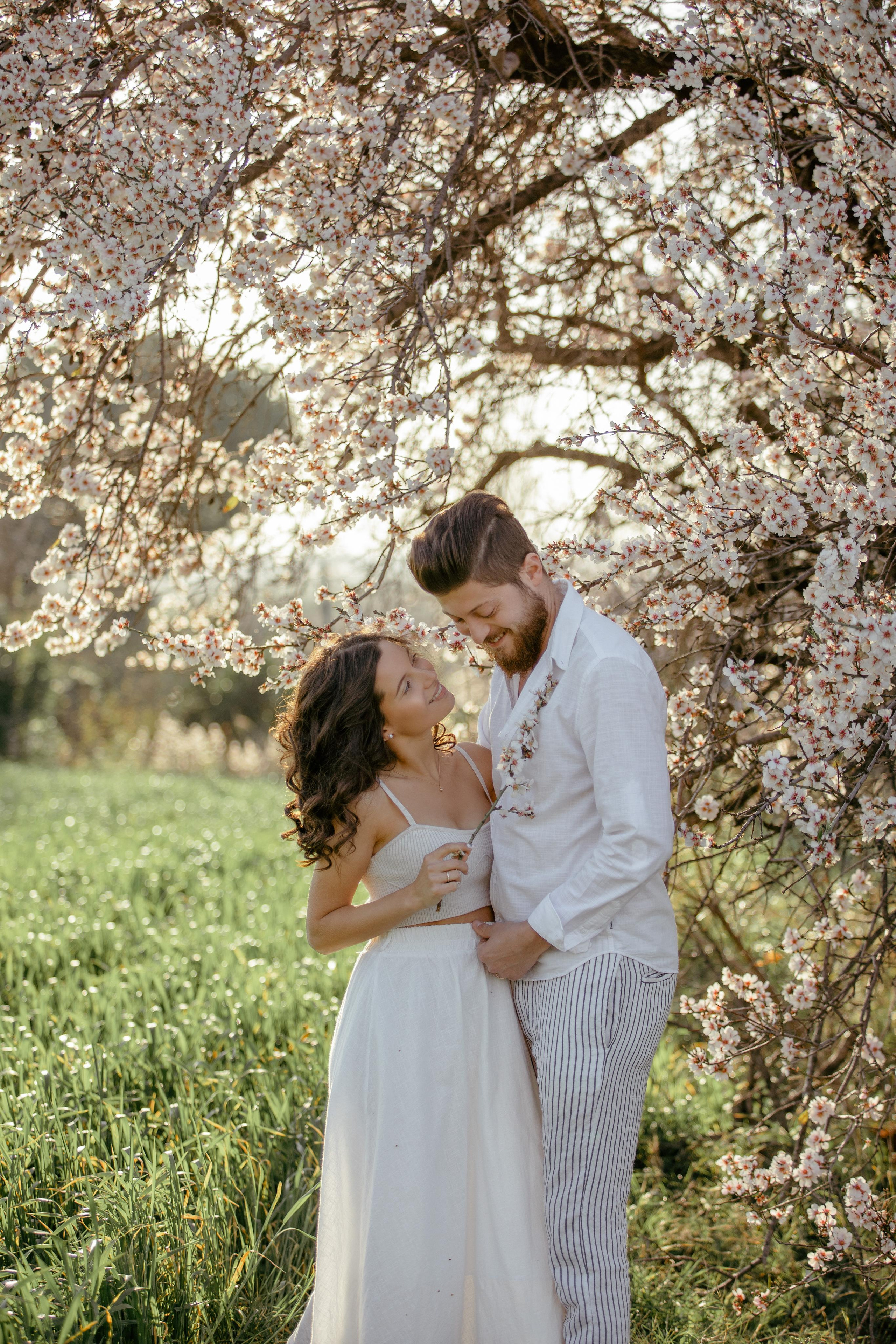 Фотосессия в цветущем миндале. Фотограф в Турции | Алания, Сиде, Белек, Анталия, Кемер)