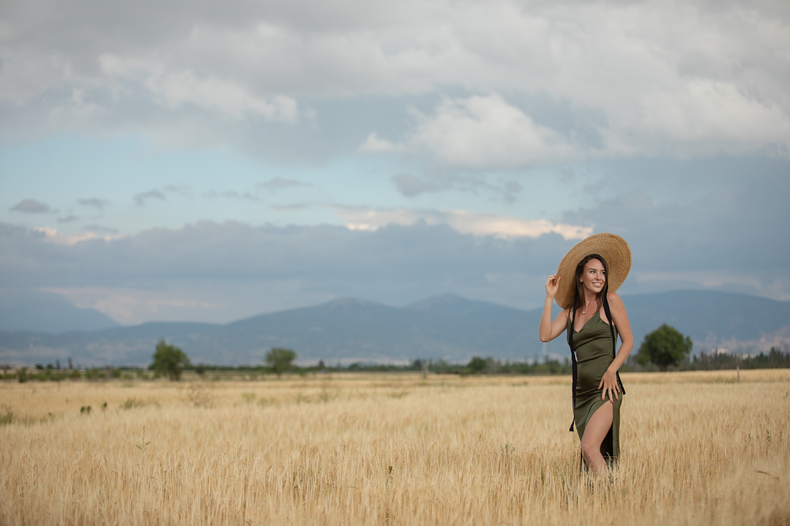 Фотосессия на полях в Турции. Фотосессия в полях пшениц.Что посетить в Анталии.Фотограф в Анталии. Фотограф в Турции. Фотограф в Белеке. Фотограф в Алании. Фотограф Аланья. Фотограф Анталья. Фотограф Белек. Фотограф Турция. Фотограф Каш. Фотограф Бодрум. . Что цветет в Турции.что цветет на анталийском побережье. Пшеничное поле. Поле пшеницы. Идеи фото на пшеничном поле. Просмотрите доску «пшеница Фотосессия в поле. стог сена. 