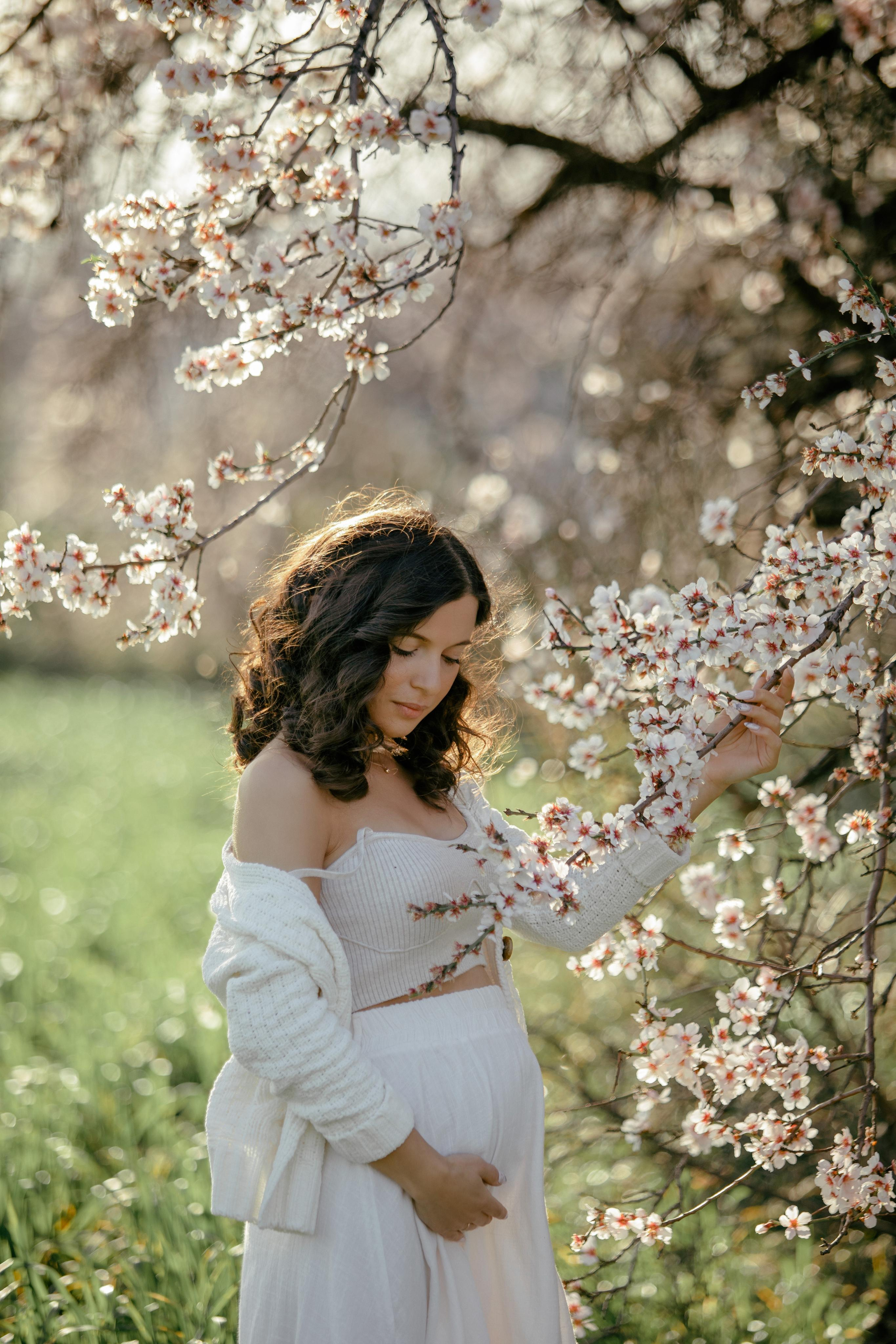 Фотосессия в цветущем миндале. Фотограф в Турции | Алания, Сиде, Белек, Анталия, Кемер)