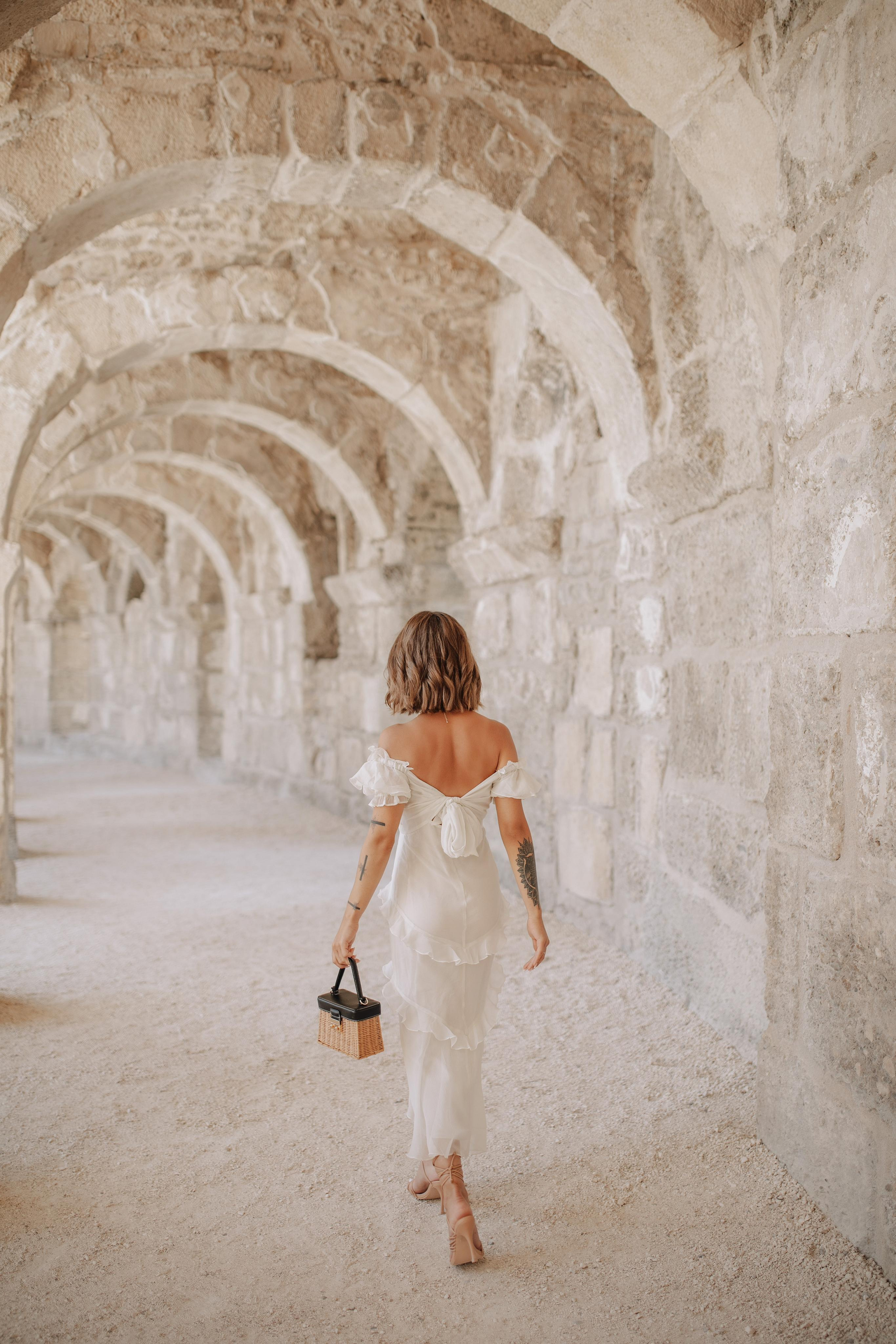 Фотограф в Анталии. Фотограф Анталия. Фотограф Анталья. Жизнь в Анталии. Фотограф Белек. Фотограф Алания. Фотограф силе. Фотограф Кемер. Фотограф Турция. Фотосессия возле дома . Фотосессия в ванне. Позы для фотосессии в Анталии. Позы для фотосессии. Аспендос. Амфитеатр Аспендос. Что посмотреть в Белеке.