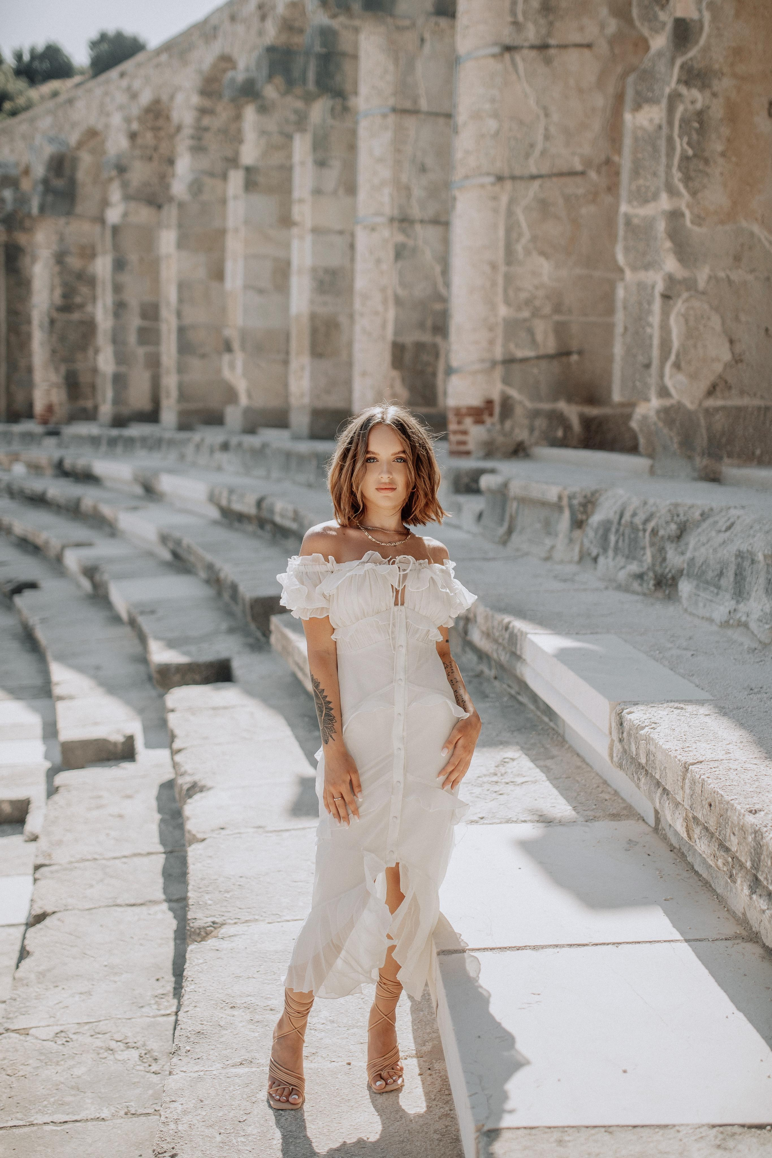 Фотограф в Анталии. Фотограф Анталия. Фотограф Анталья. Жизнь в Анталии. Фотограф Белек. Фотограф Алания. Фотограф силе. Фотограф Кемер. Фотограф Турция. Фотосессия возле дома . Фотосессия в ванне. Позы для фотосессии в Анталии. Позы для фотосессии. Аспендос. Амфитеатр Аспендос. Что посмотреть в Белеке.