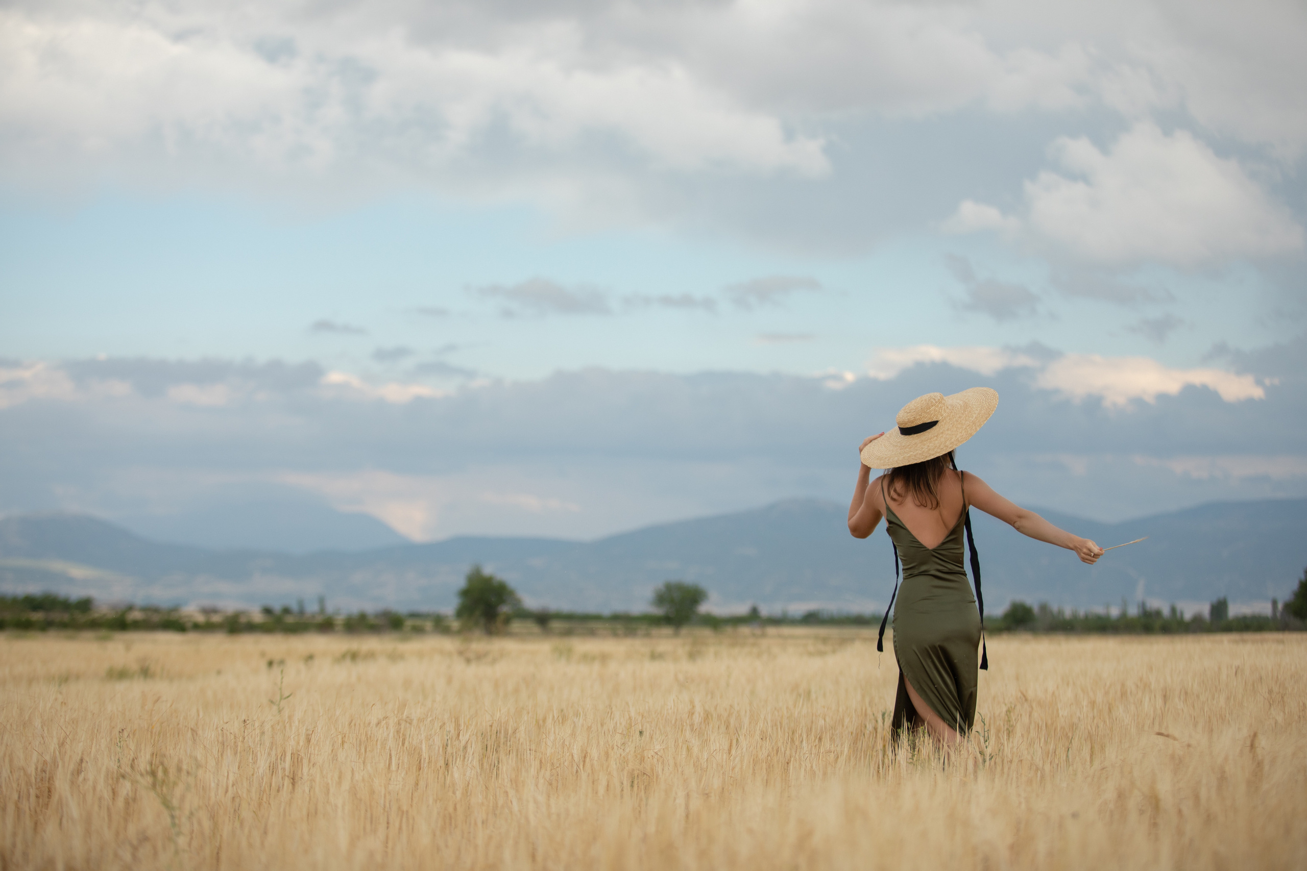 Фотосессия на полях в Турции. Фотосессия в полях пшениц.Что посетить в Анталии.Фотограф в Анталии. Фотограф в Турции. Фотограф в Белеке. Фотограф в Алании. Фотограф Аланья. Фотограф Анталья. Фотограф Белек. Фотограф Турция. Фотограф Каш. Фотограф Бодрум. . Что цветет в Турции.что цветет на анталийском побережье. Пшеничное поле. Поле пшеницы. Идеи фото на пшеничном поле. Просмотрите доску «пшеница Фотосессия в поле. стог сена. 