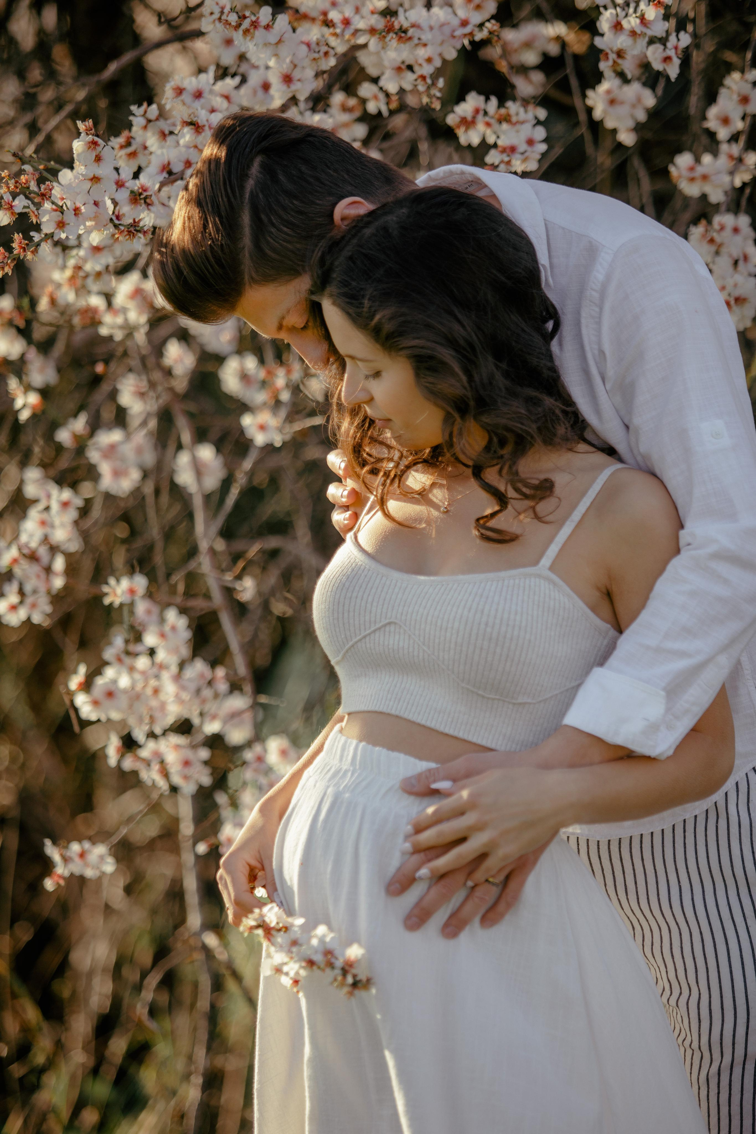 Фотосессия в цветущем миндале. Фотограф в Турции | Алания, Сиде, Белек, Анталия, Кемер)