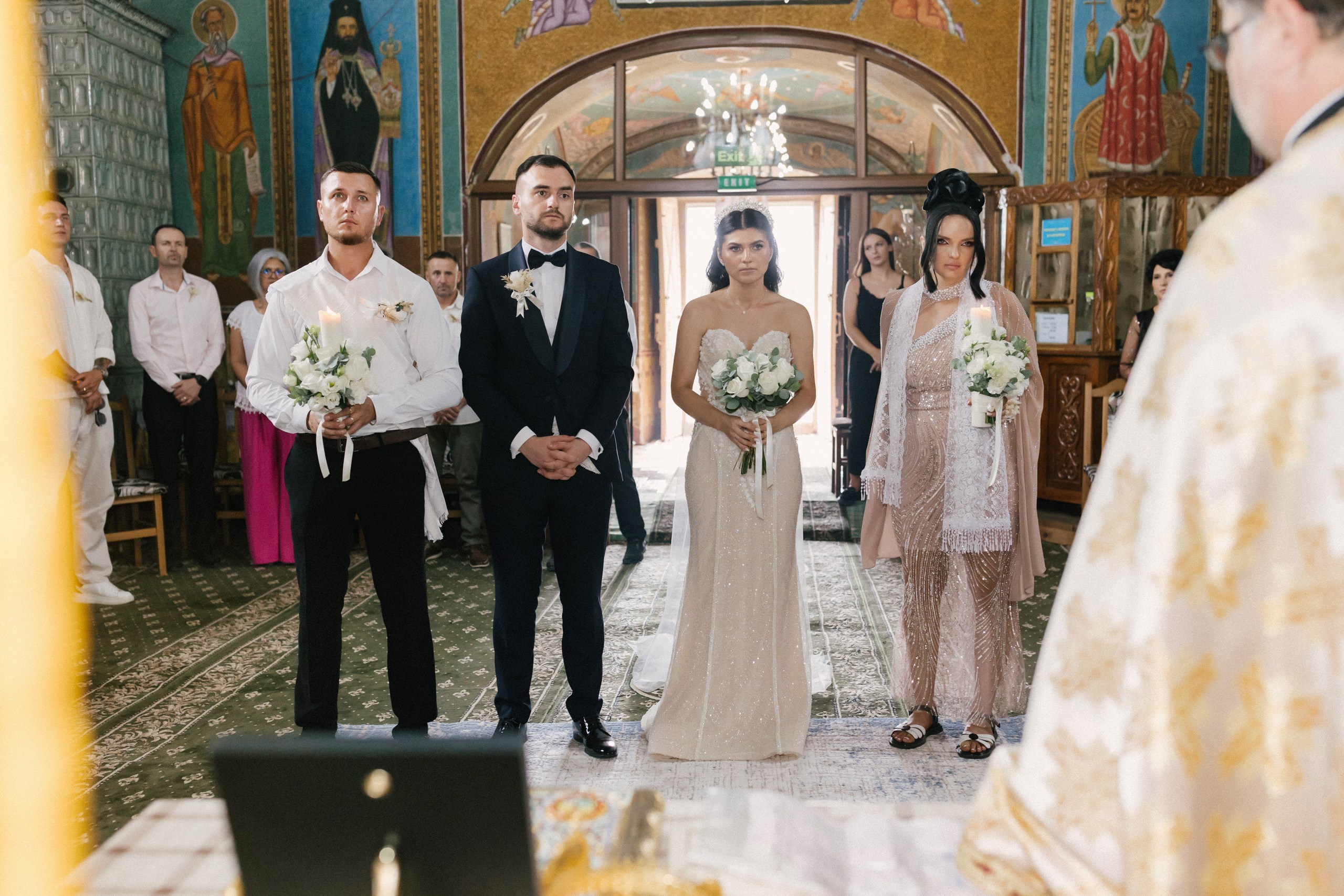 1. Mireasa Adriana în timpul pregătirilor de nuntă în Tudora Botoșani2. Costumul mirelui Ionuț fotografiat artistic în ziua nunții3. Prietenii mirelui la tradițiile de nuntă în Tudora4. Bărbieritul mirelui în cadrul obiceiurilor tradiționale de nuntă5. Fotografii de familie la biserică în ziua nunții6. Portret de familie cu mirii și copilul lor la nunta din Botoșani7. Primul dans al mirilor la Mariage Dor Baisa Botoșani8. Decor elegant de nuntă la Mariage Dor Baisa9. Emoții și tradiții la nunta din Tudora județul Botoșani10. Fotograf profesionist de nuntă în Botoșani surprinzând momente autentice - otograf-nunta-botosanifotograf-evenimente-botosanifotograf-profesionist-botosanifotograf-nunta-tudoranunta-tudora-botosanisedinta-foto-nunta-botosanipoze-nunta-botosanifotografii-nunta-tudorafotograf-cununie-religioasa-botosanibiserica-sfintii-imparati-constantin-si-elena-tudoramariage-dor-baisa-botosanirestaurant-nunta-botosanidansul-mirilor-mariage-dorpregatiri-mire-botosanipregatiri-mireasa-botosanitraditii-nunta-moldovaobiceiuri-nunta-tudorafotograf-familie-nunta-botosaniportret-miri-botosanigalerie-foto-nunta-botosanialbum-foto-nunta-botosaninunta-eleganta-botosaninunta-cu-traditii-botosanifotograf-premium-nunta-botosaniservicii-foto-video-botosanipoveste-de-nunta-botosanifotograf-documentar-nuntafotograf-natural-emotionalmiri-ionut-si-adriananunta-autentica-tudora -otograf-nunta-botosanifotograf-nunta-tudoranunta-tudora-botosanifotograf-evenimente-botosanifotograf-profesionist-botosaniservicii-foto-video-botosanigalerie-foto-nunta-botosanialbum-foto-nunta-botosani - nunta-autentica-botosaninunta-cu-traditii-botosanipoveste-de-nunta-botosanifotografii-emotionante-nuntamomente-autentice-nuntafotografie-documentara-nuntafotograf-natural-nunta- pregatiri-miri-tudorabiserica-tudora-botosanicununie-religioasa-tudoramariage-dor-baisa-botosanipetrecere-nunta-botosanivalsul-mirilor-botosani - alino-foto-studio-botosaniionut-si-adriana-nunta-tudorafotograf-alin-chirila-botosani