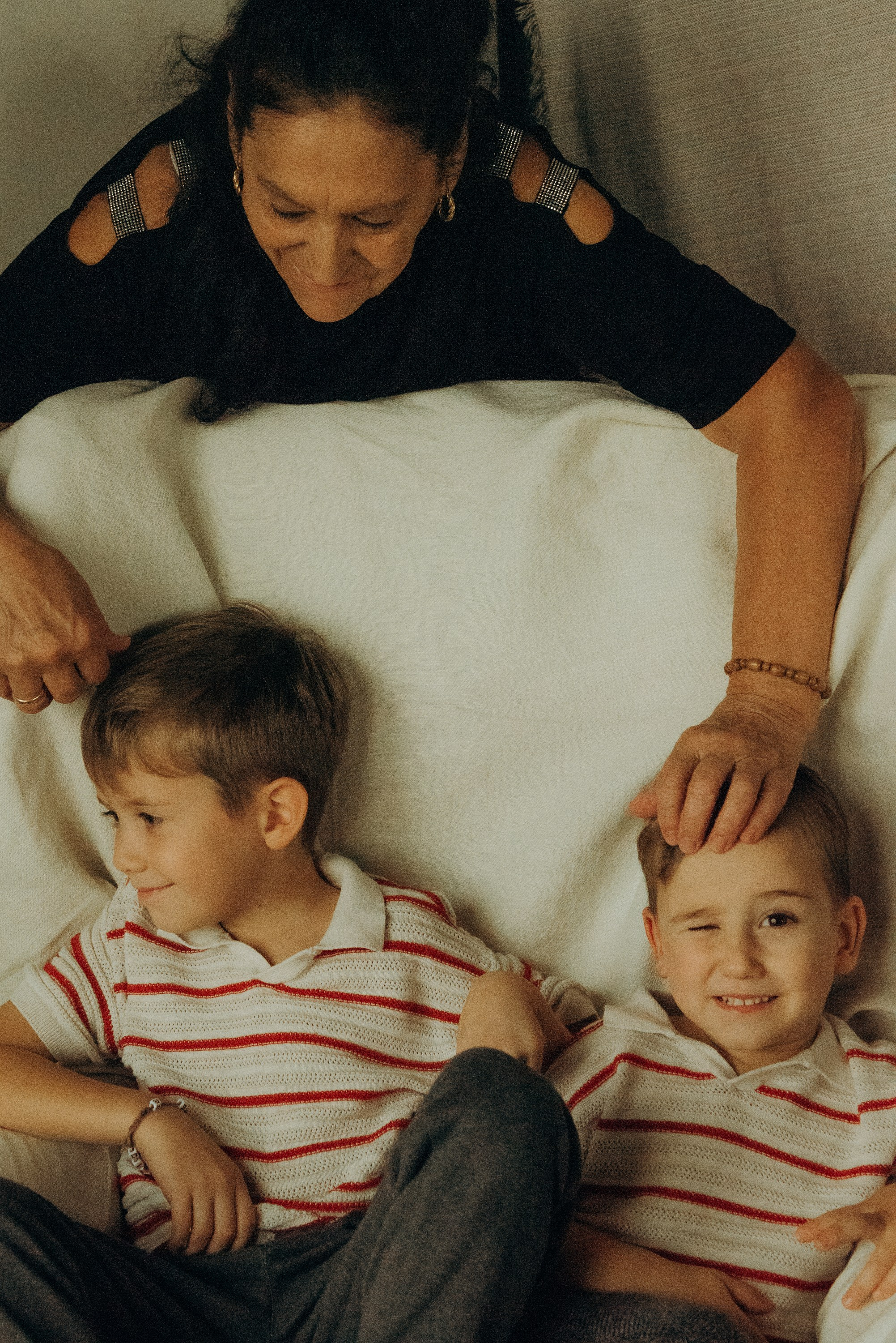 Granma and their grandchilden. Photoshooting