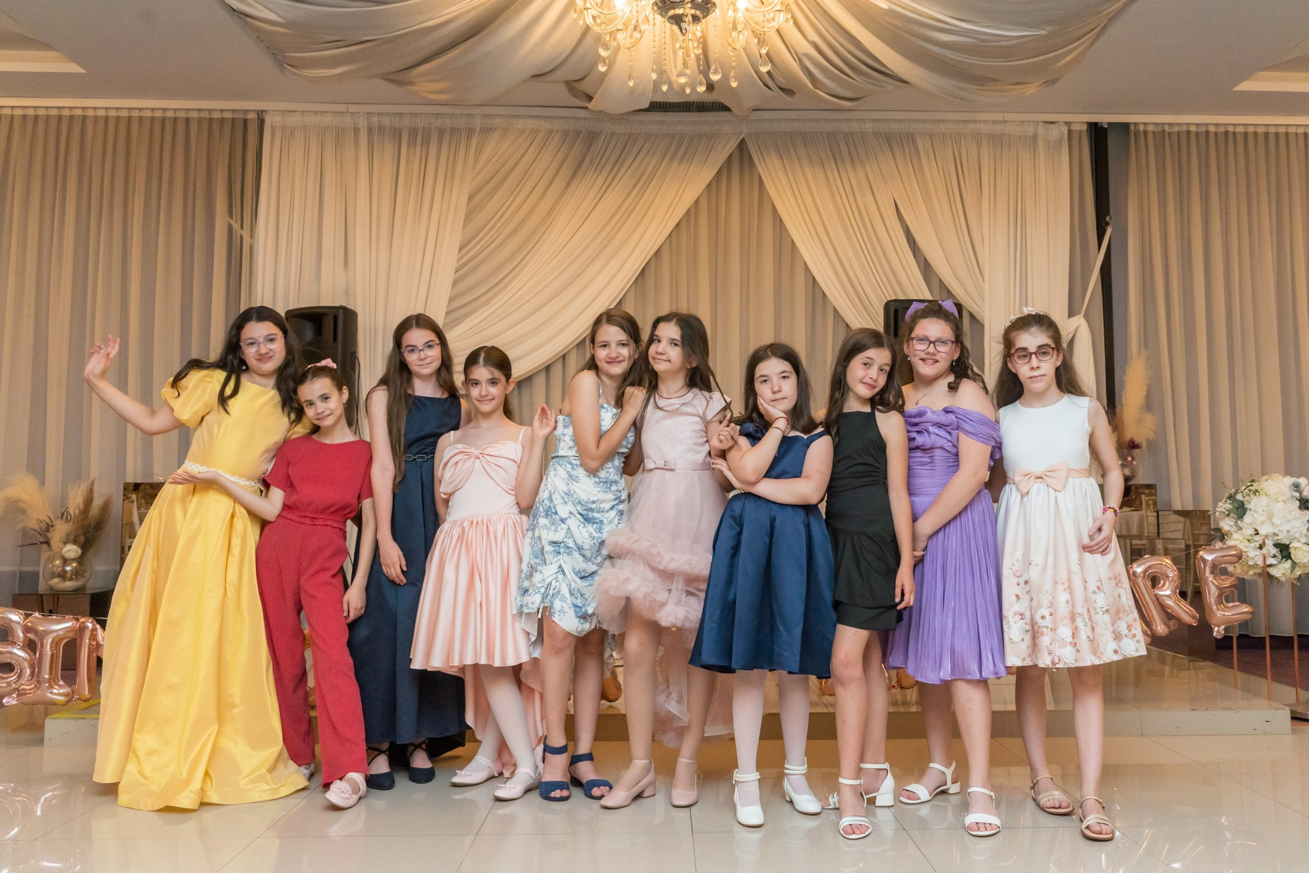 Banchet clasa a IV-a B. Adelinne — fotograf profesionist în Constanța pentru familii, bebeluși și evenimente