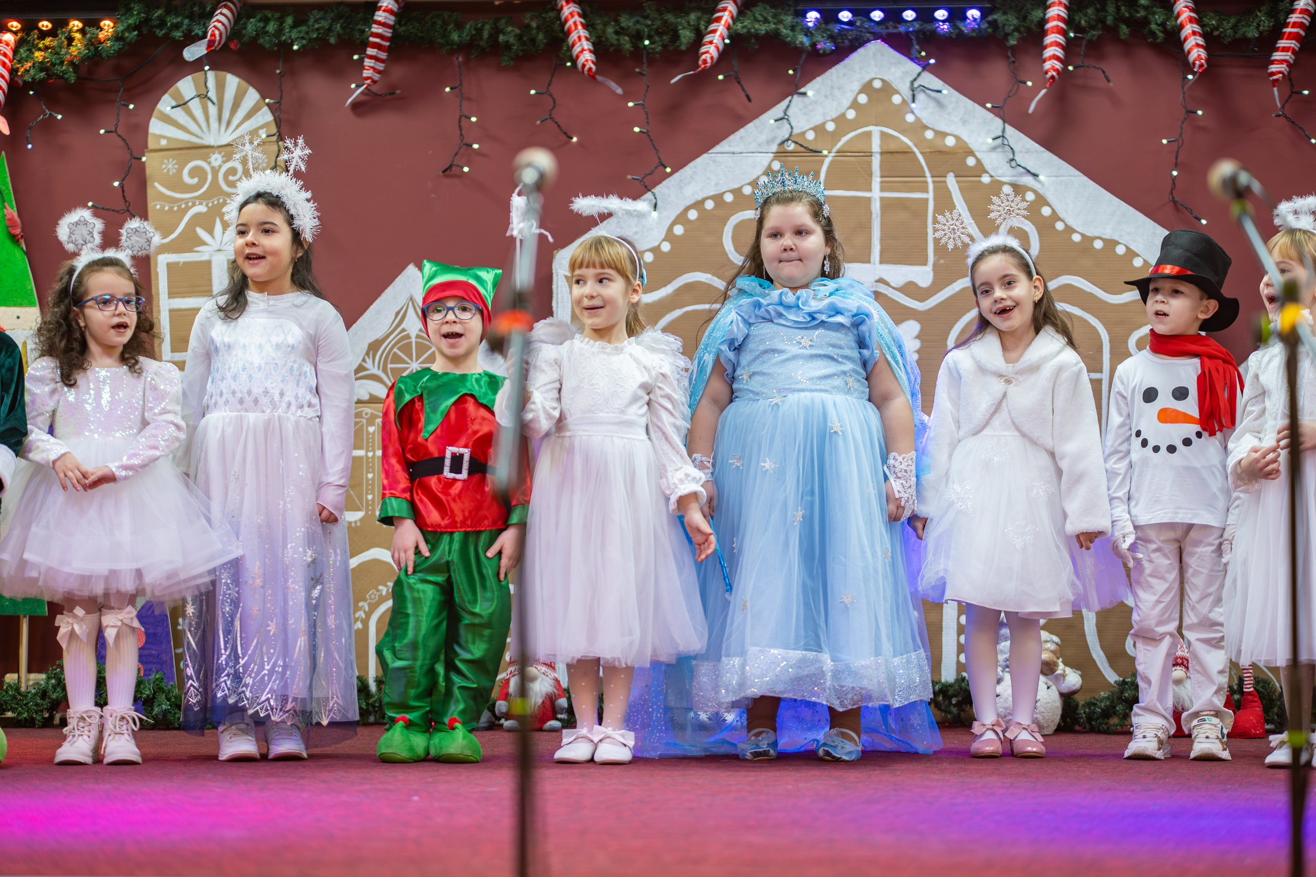 Grupa Buburuzelor Gradinita 37. Adelinne — fotograf profesionist în Constanța pentru familii, bebeluși și evenimente